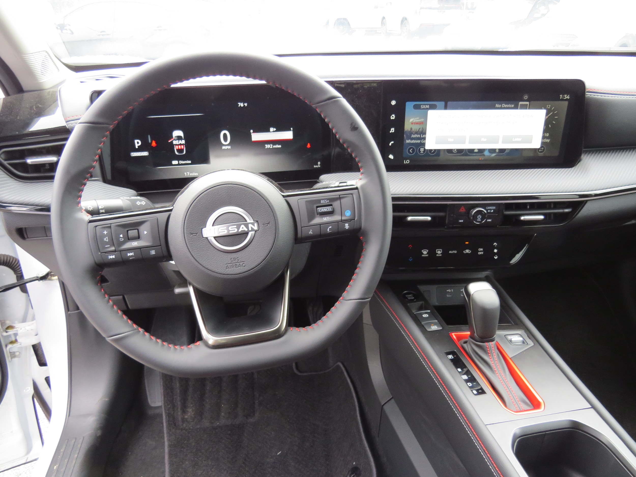 2025 Nissan Kicks SR Aspen White Tricoat/Super Black at Griffin Nissan