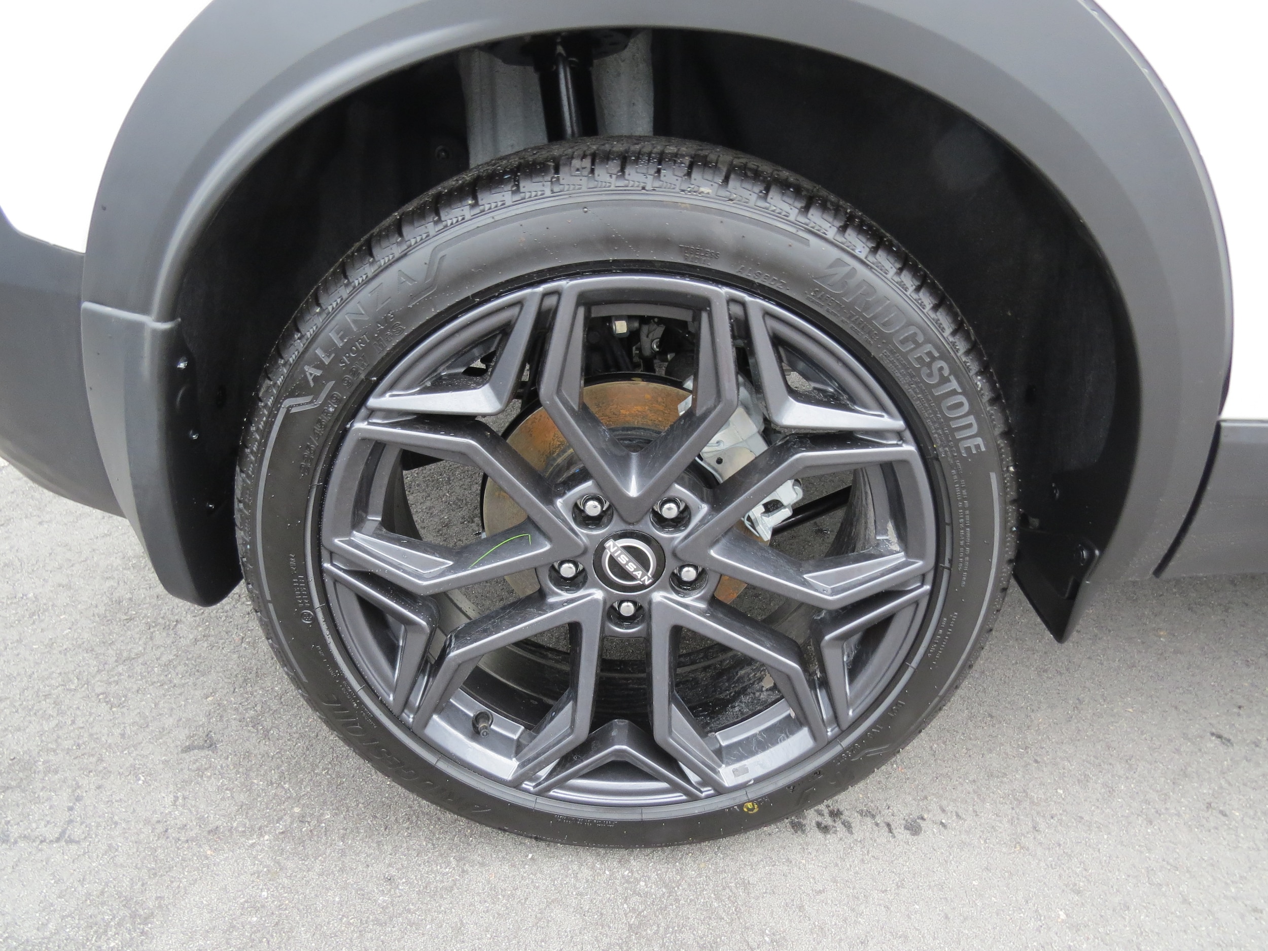 2025 Nissan Kicks SR - 10