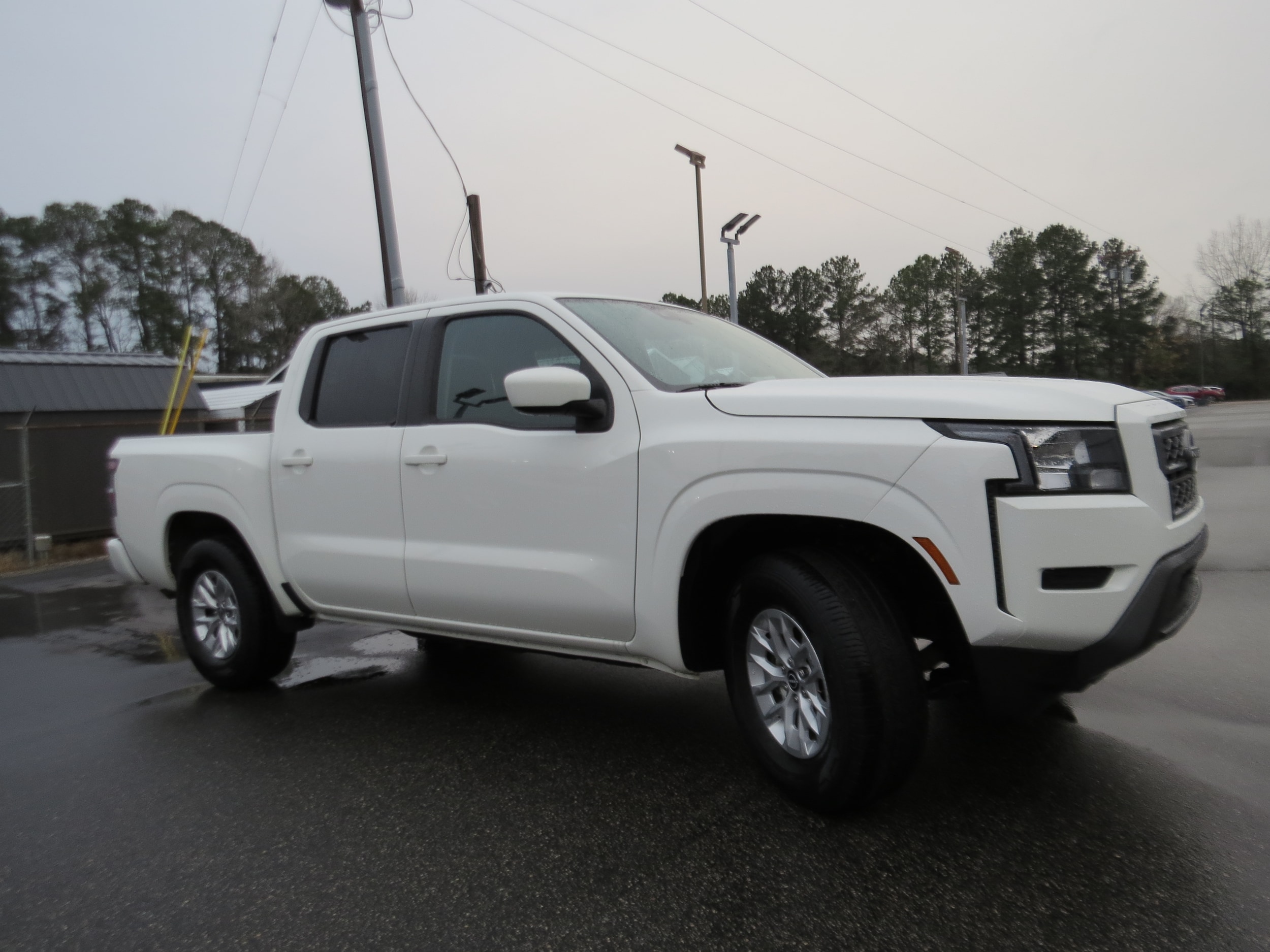 2024 Nissan Frontier SV - 6