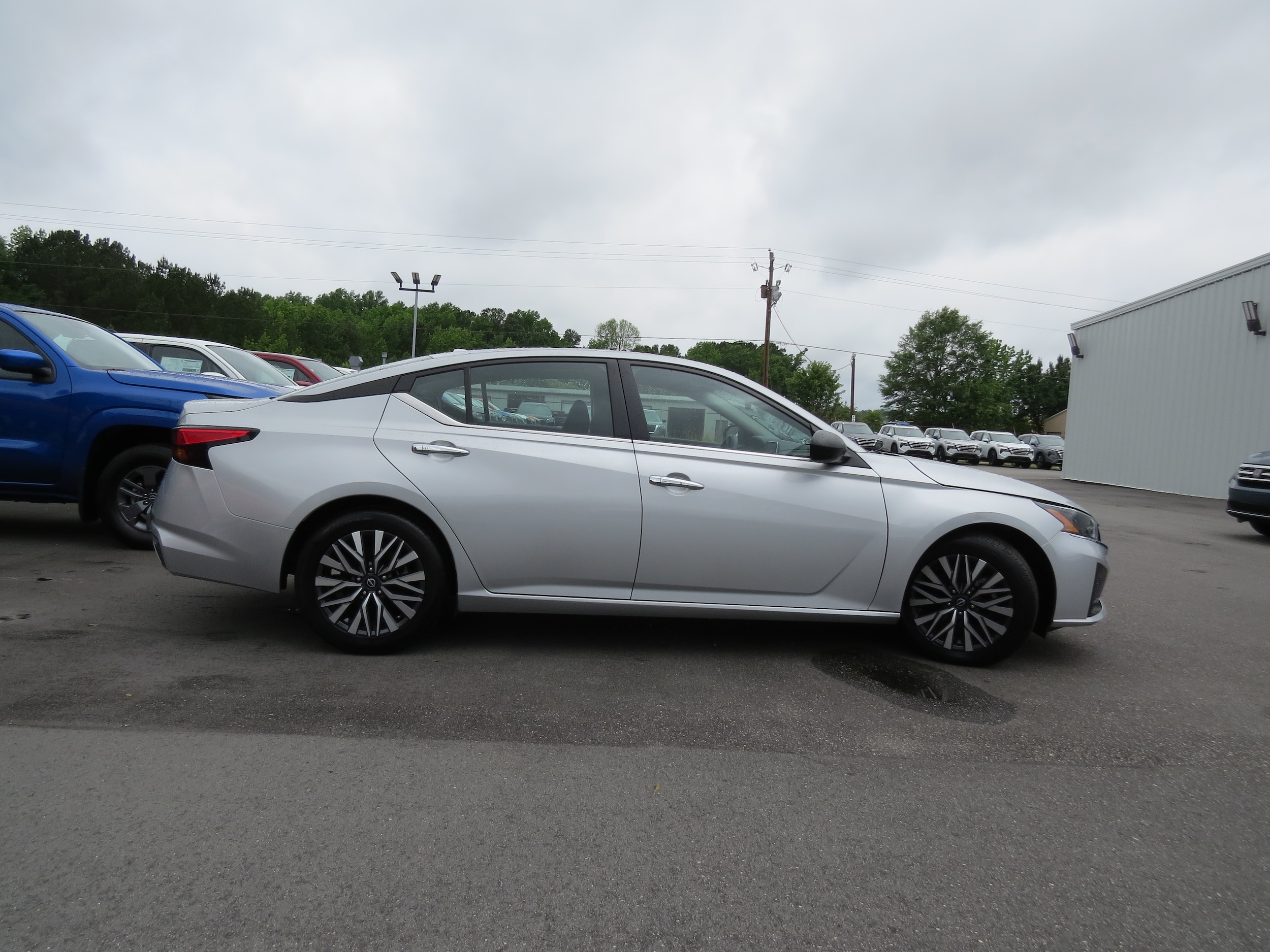 2024 Nissan Altima 2.5 SV - 6