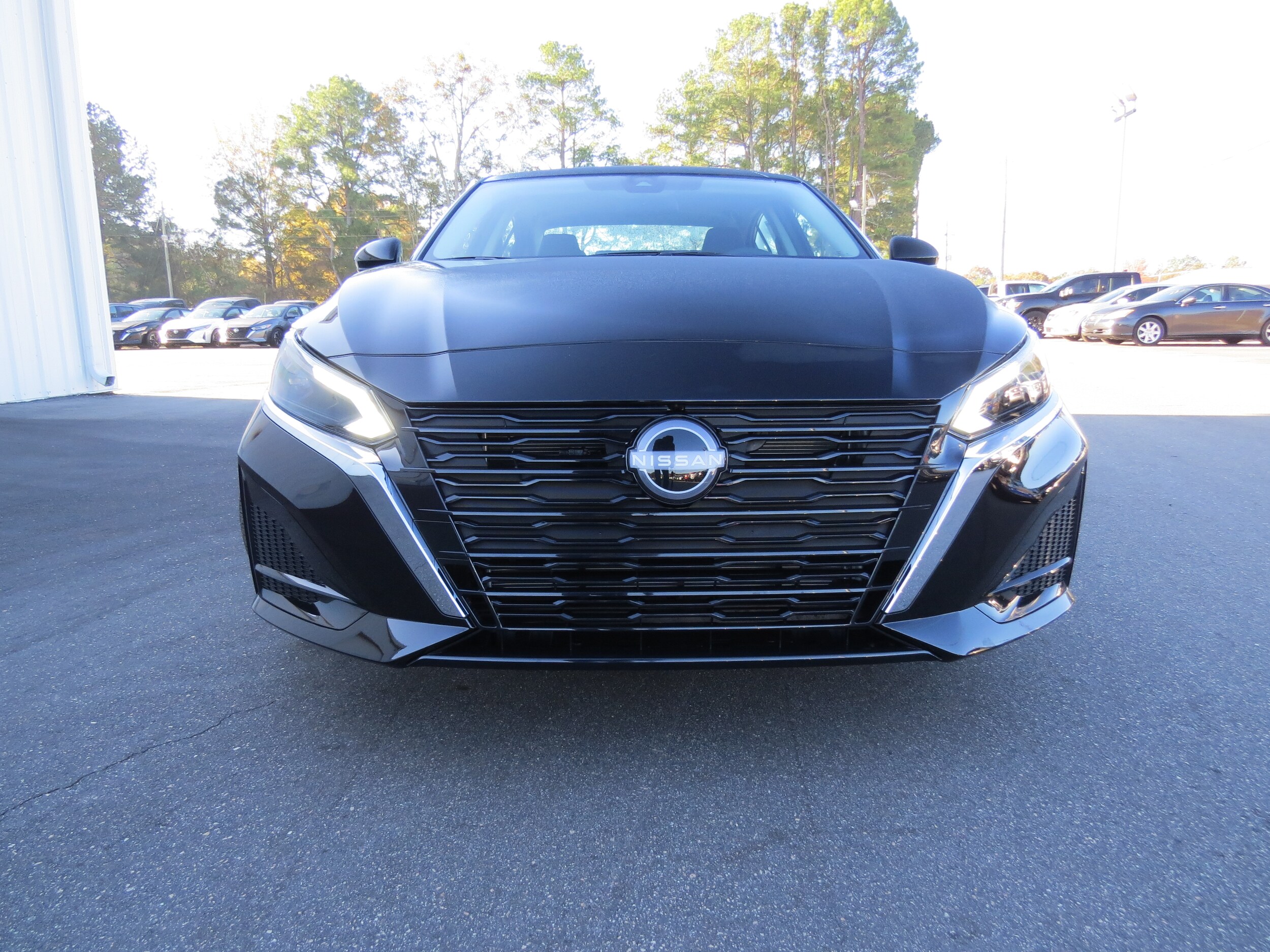 2025 Nissan Altima SL Super Black at Payless Car Sales