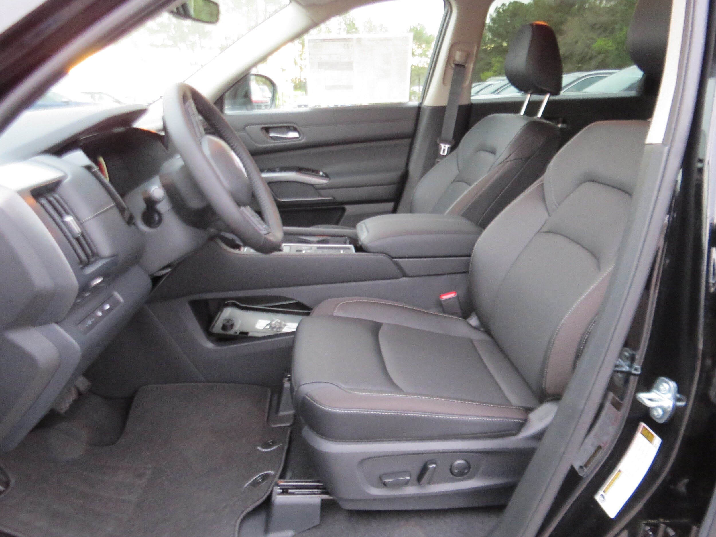 2026 Nissan Pathfinder SL Super Black at Griffin Nissan