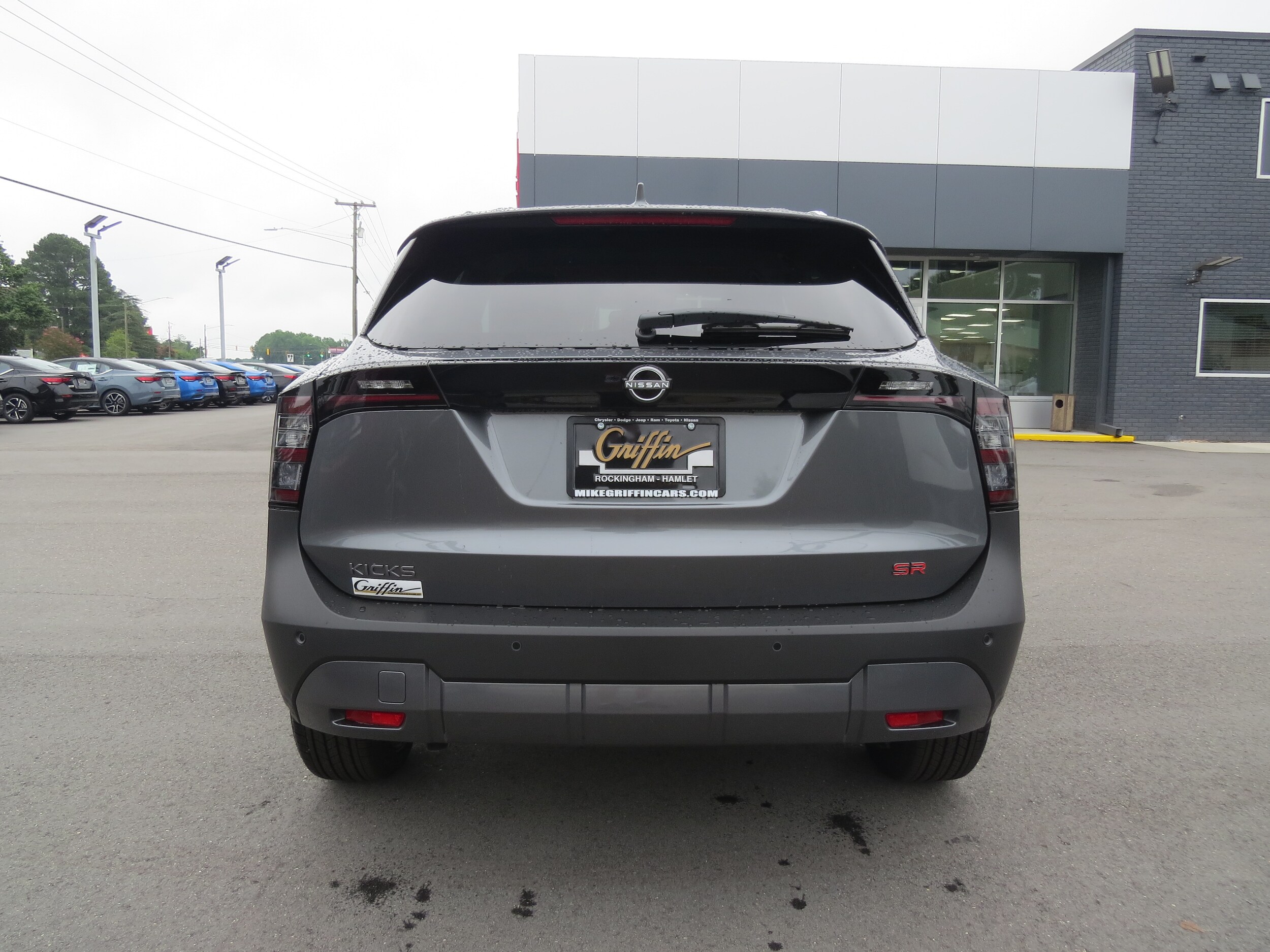 2025 Nissan Kicks SR - 4