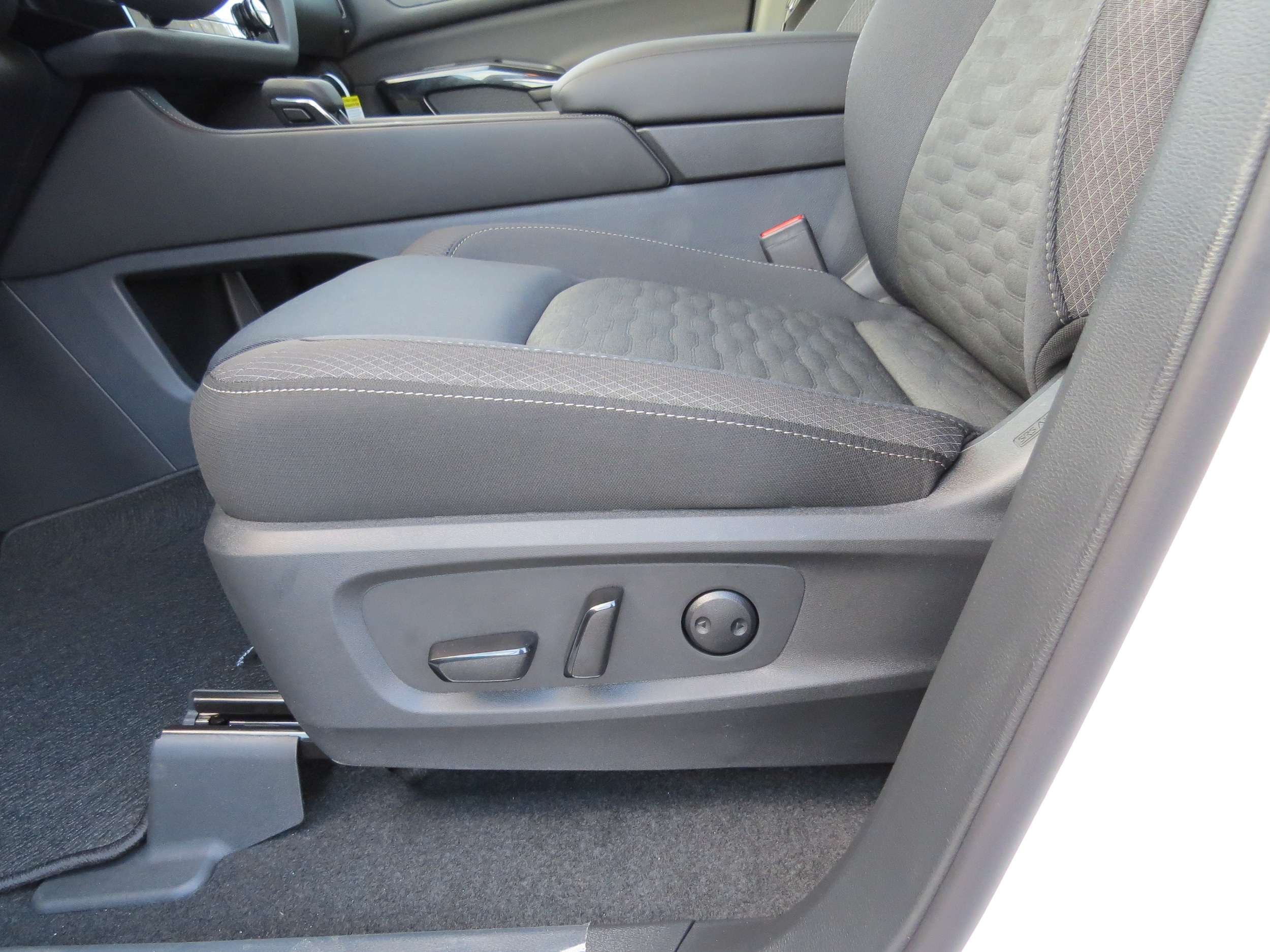 2025 Nissan Pathfinder SV Everest White Pearl Tricoat at Griffin Nissan