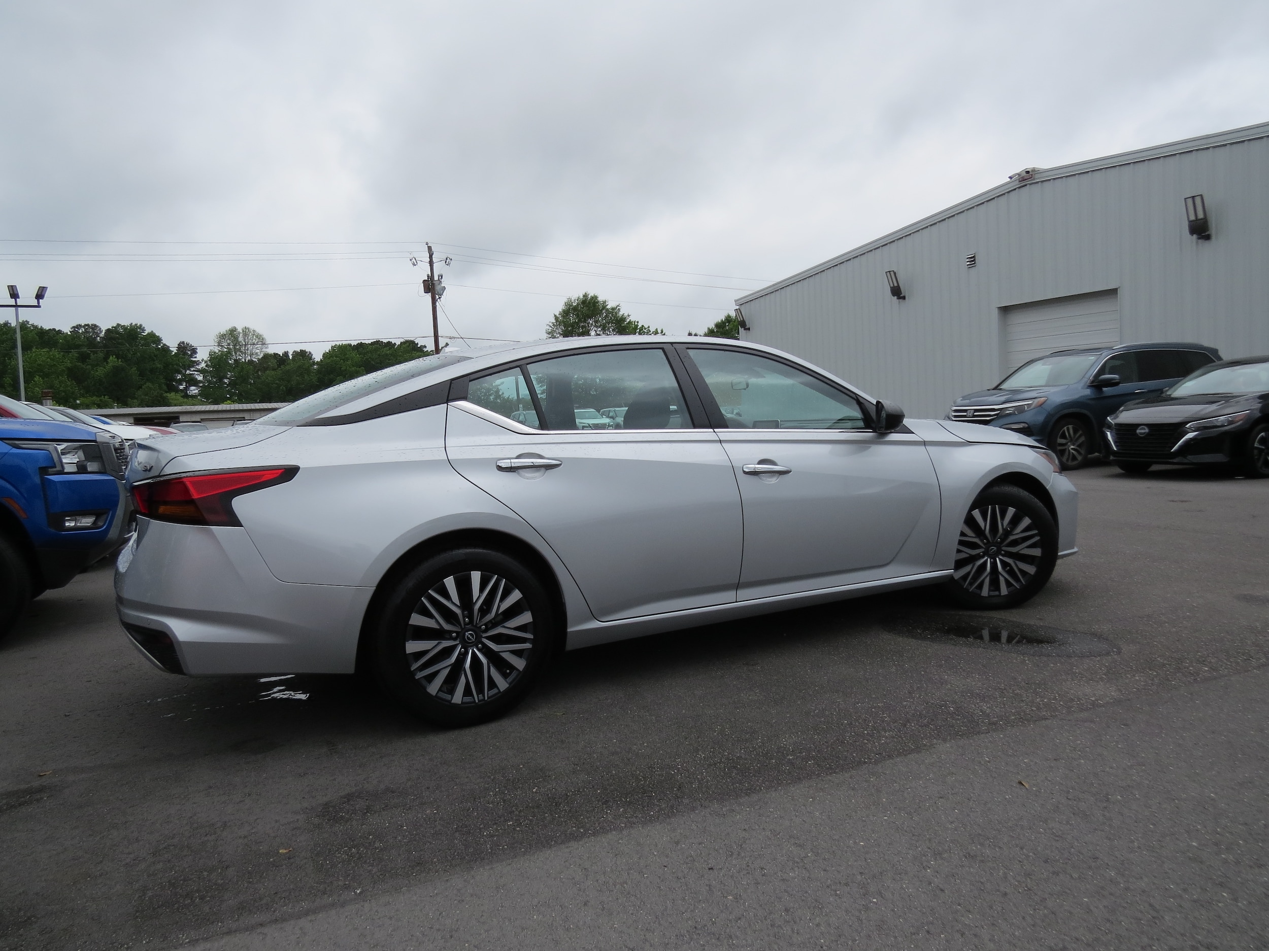 2024 Nissan Altima 2.5 SV - 5