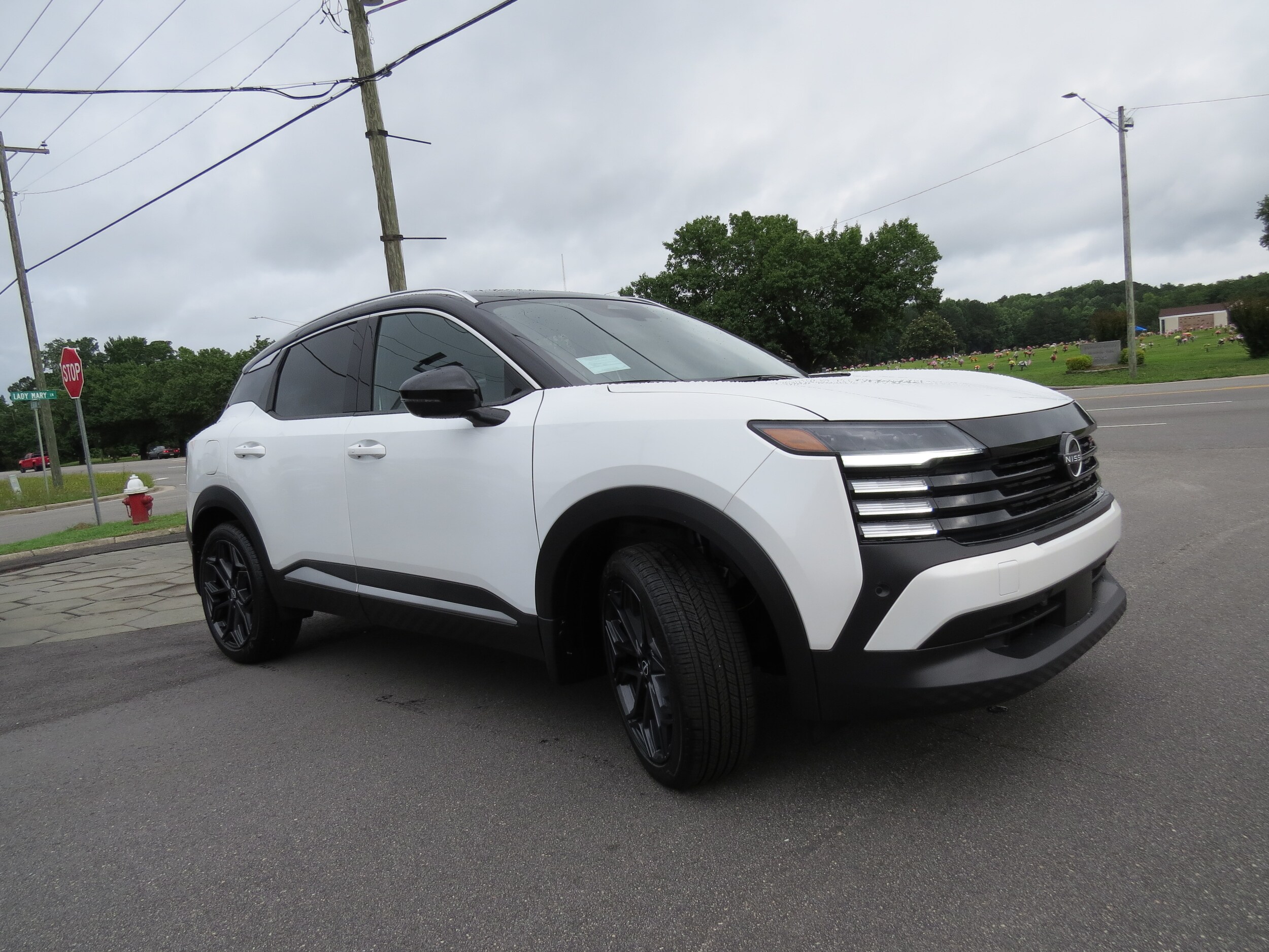 2025 Nissan Kicks SR - 7