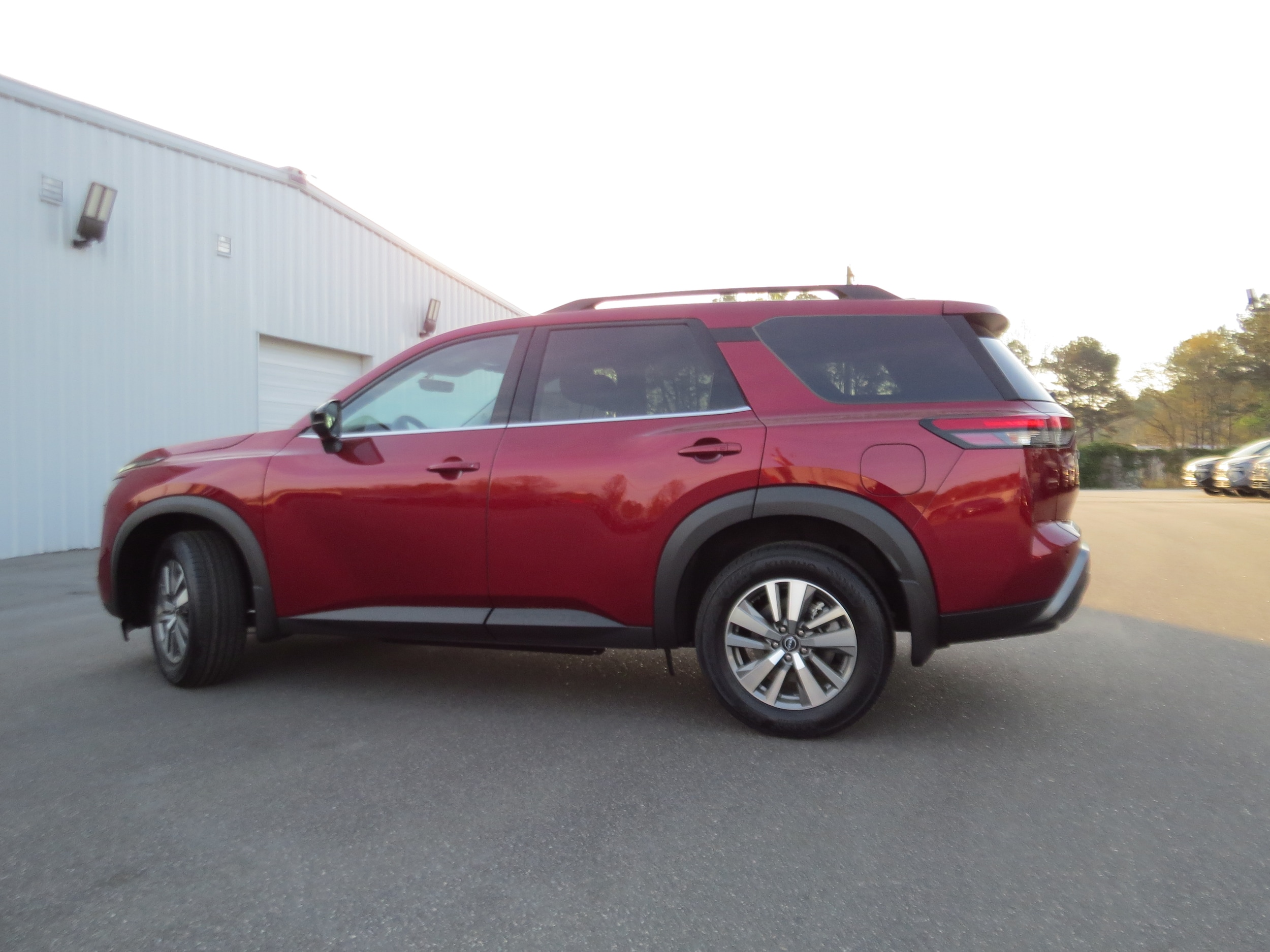 2026 Nissan Pathfinder SL Scarlet Ember Tintcoat at Griffin Nissan