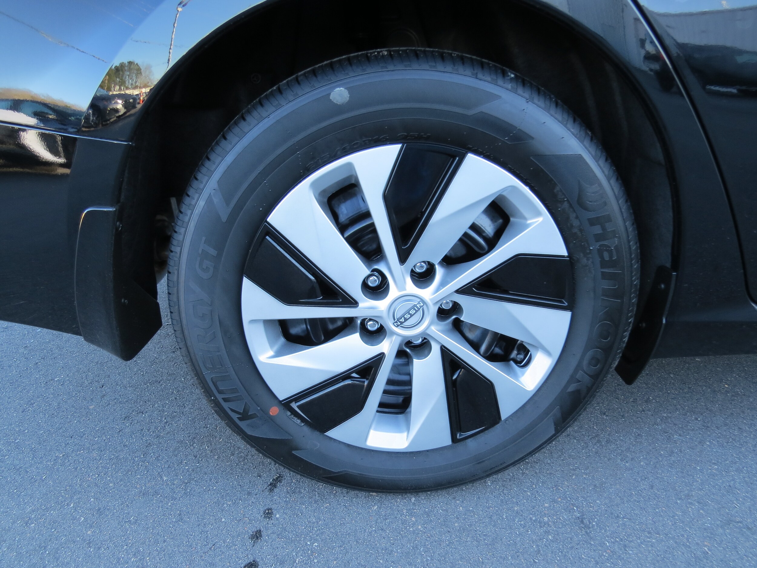 2025 Nissan Altima S - 7