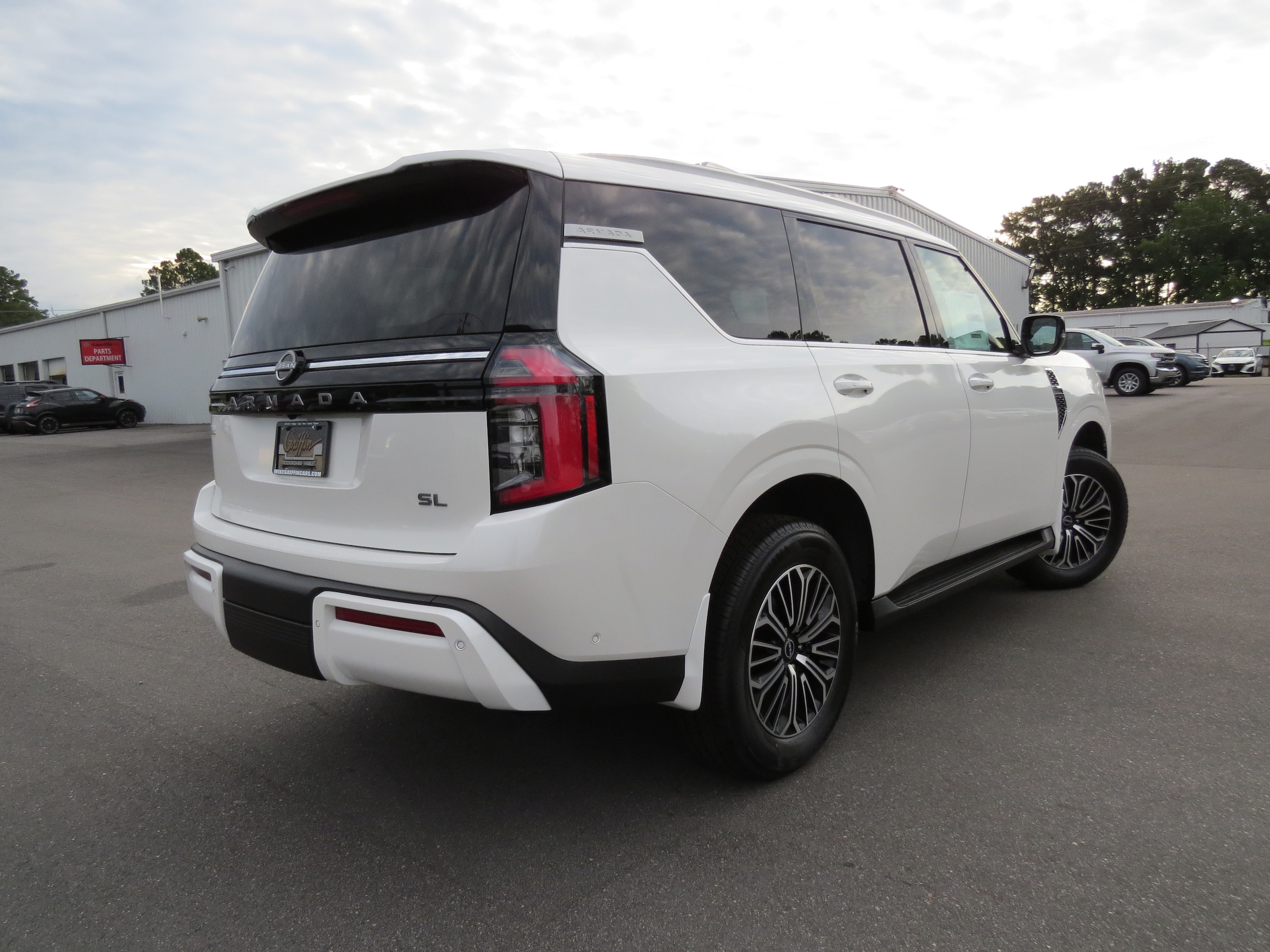 2025 Nissan Armada SL - 5