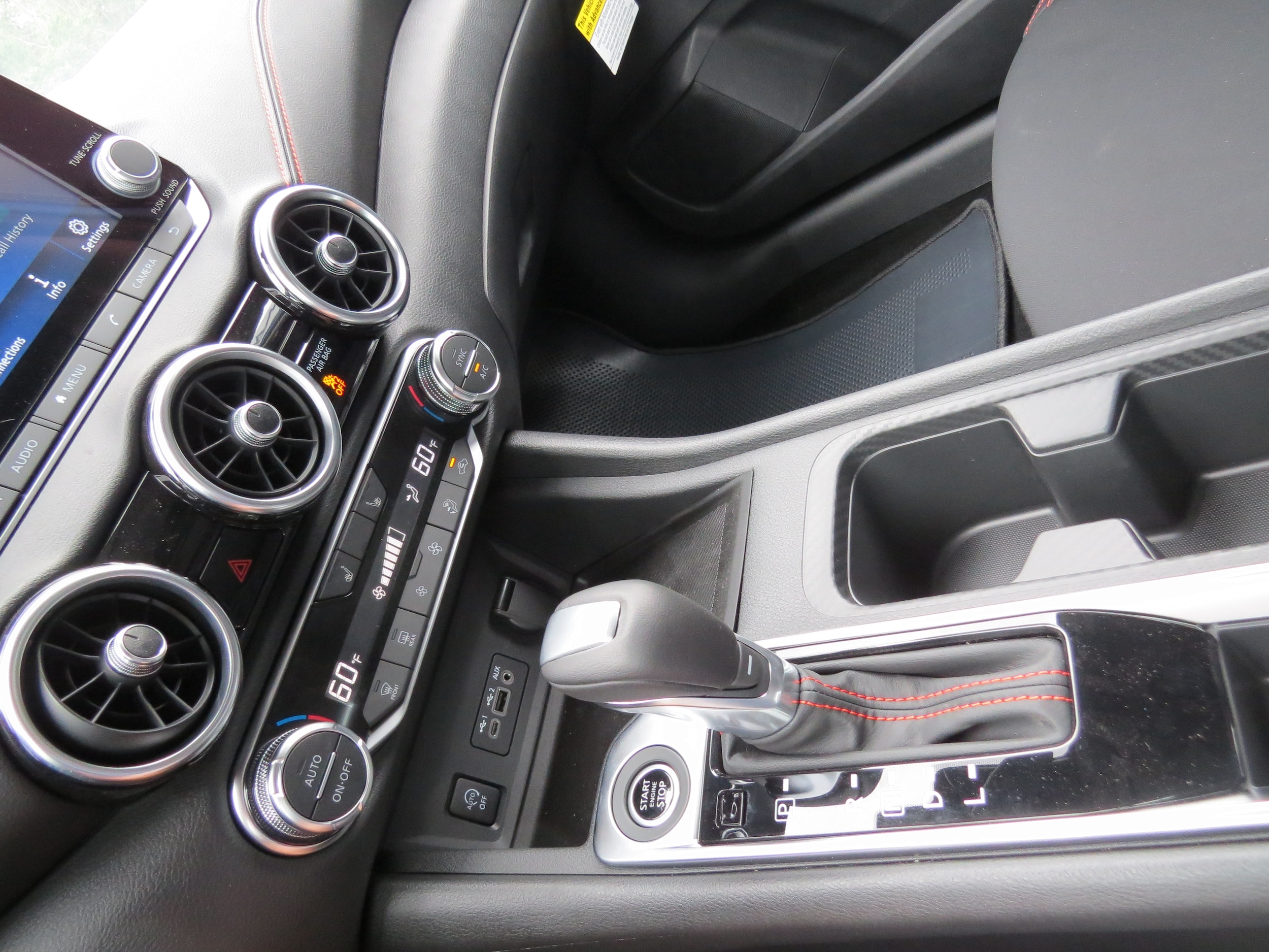 2025 Nissan Sentra SR Electric Blue/Super Black at Griffin Nissan