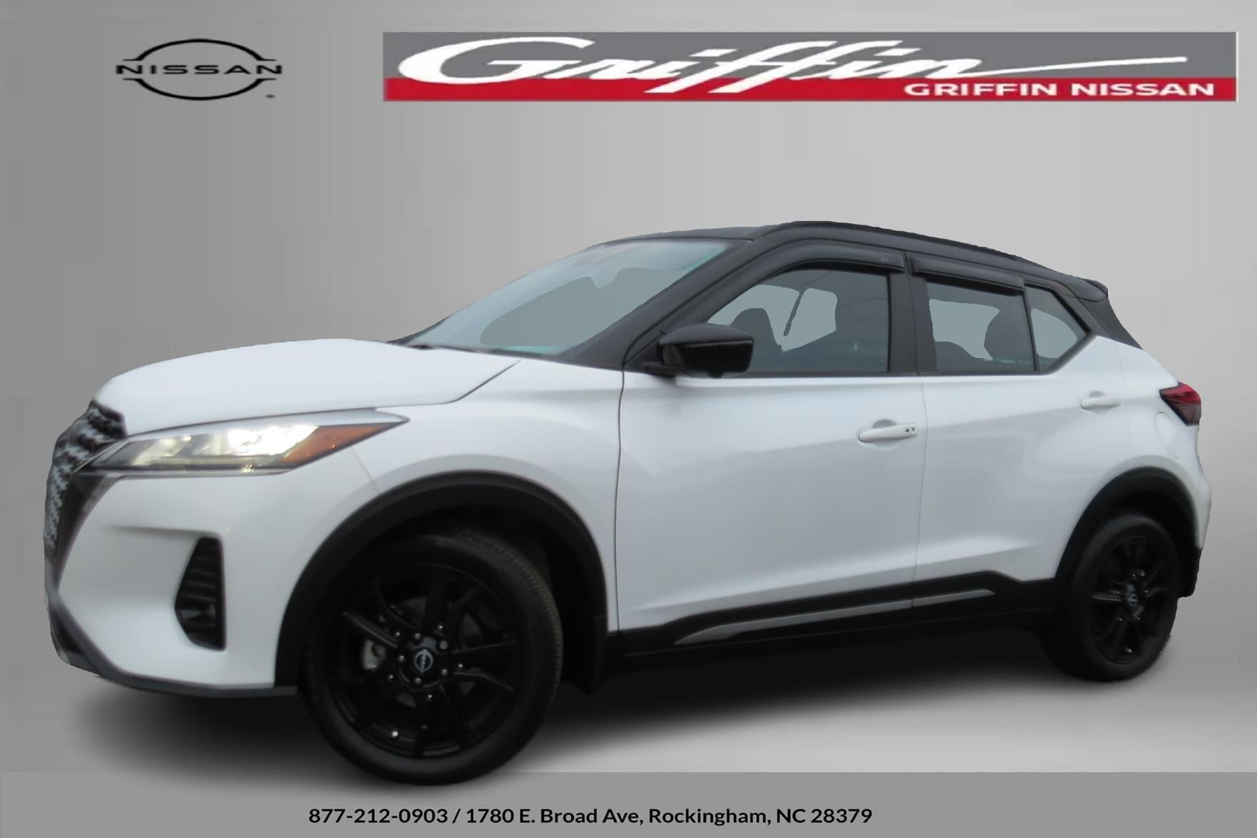 2023 Nissan Kicks SR's photo