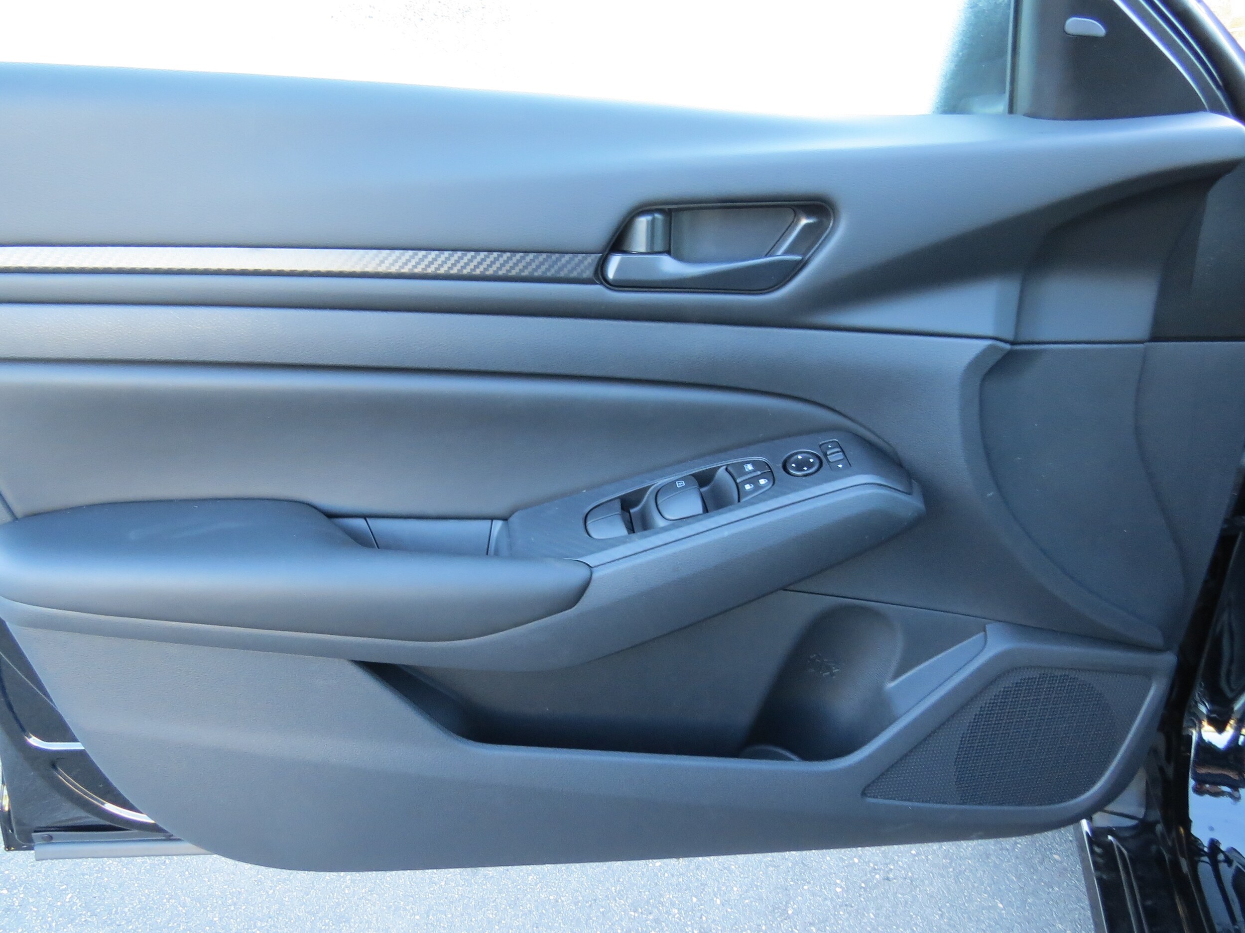 2025 Nissan Altima S - 10