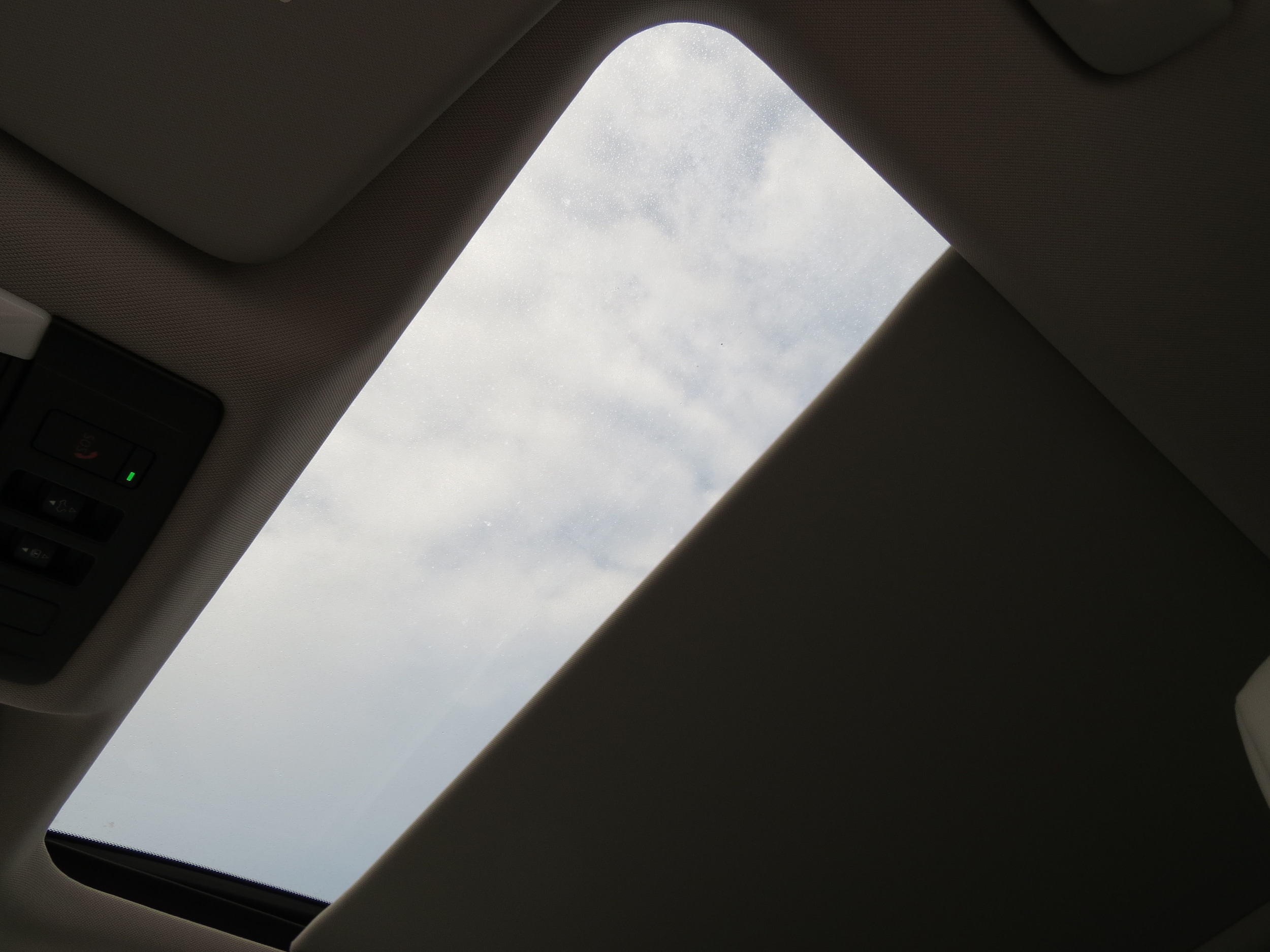 2026 Nissan Rogue SV Everest White Pearl Tricoat at Griffin Nissan