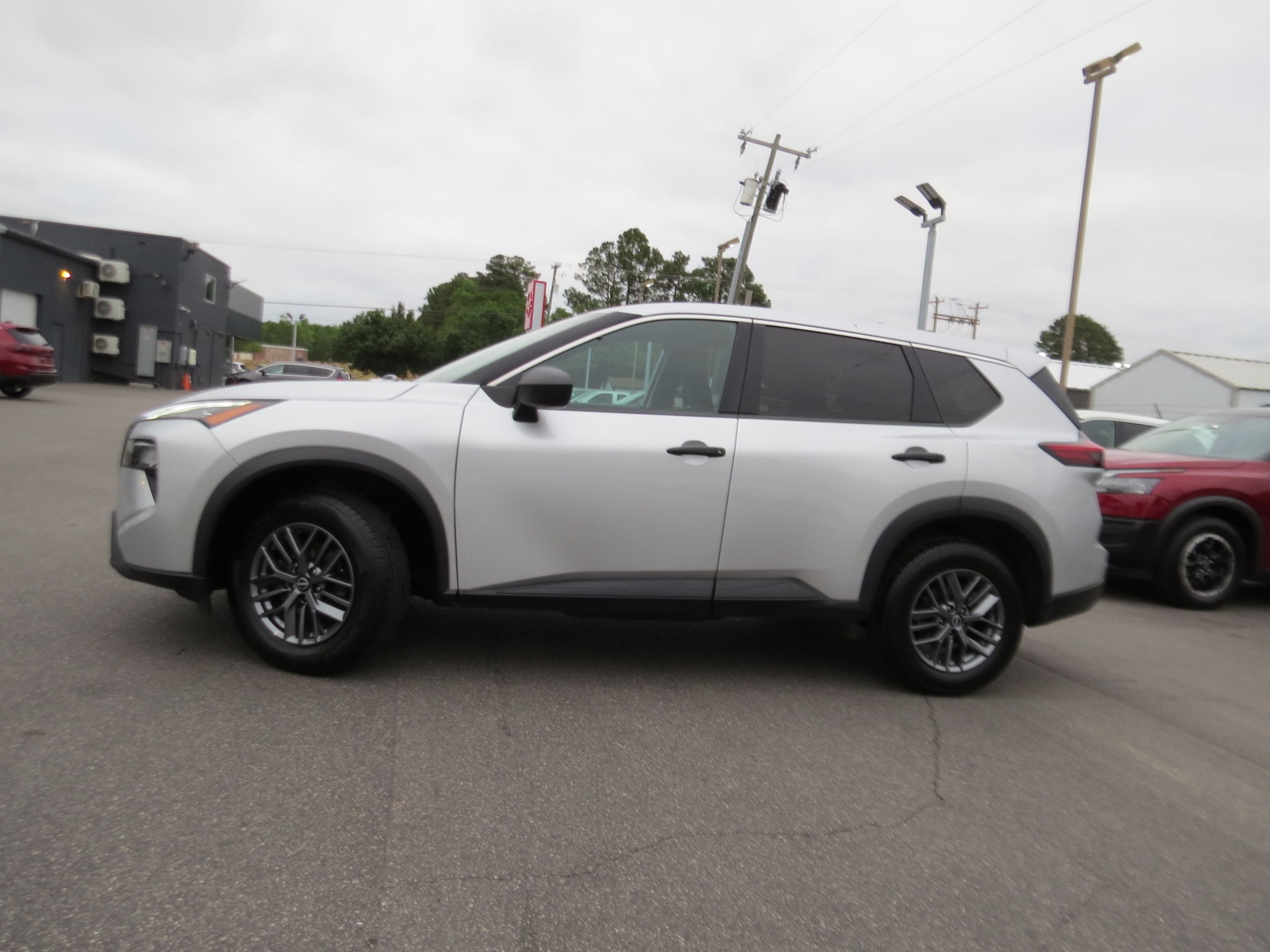 2024 Nissan Rogue S Brilliant Silver Metallic at Griffin Nissan