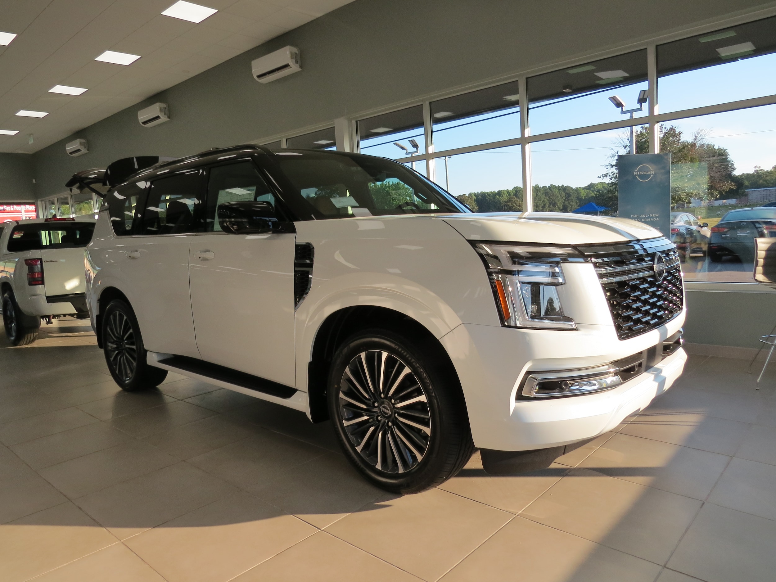 2025 Nissan Armada Platinum Reserve - 3