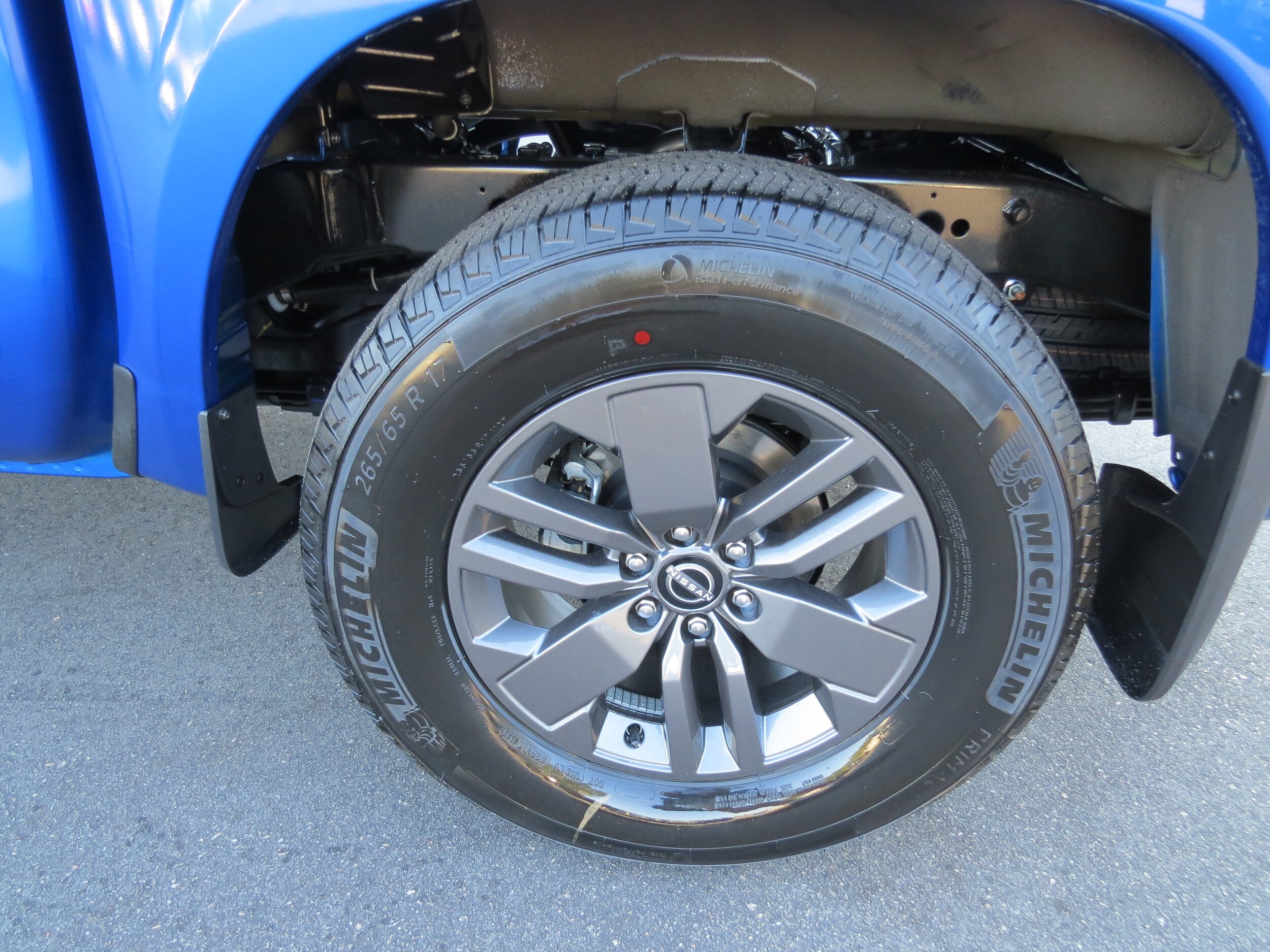 2026 Nissan Frontier SV - 9