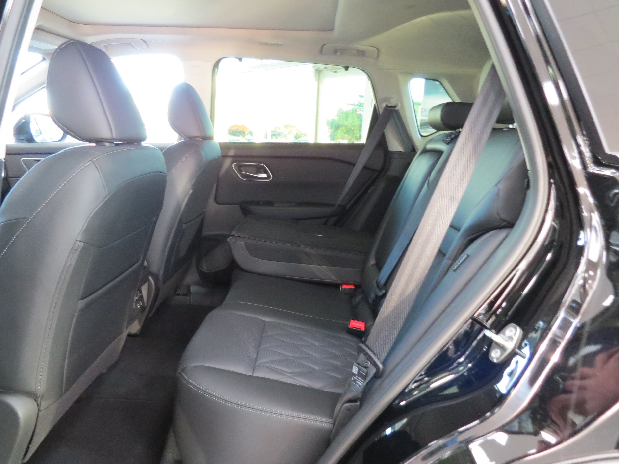 2026 Nissan Rogue Platinum Super Black at Griffin Nissan