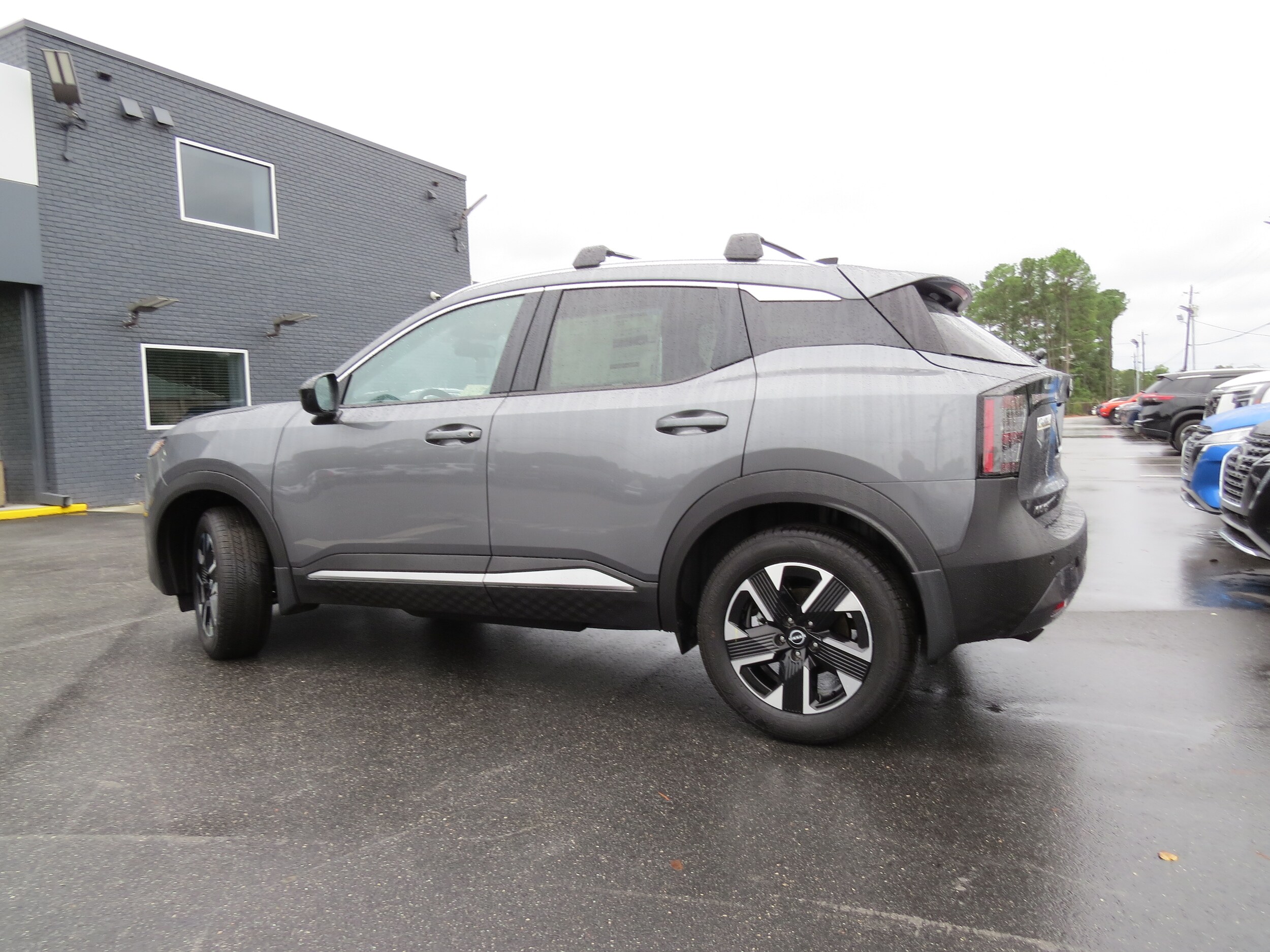 2026 Nissan Kicks SV Gun at Griffin Nissan