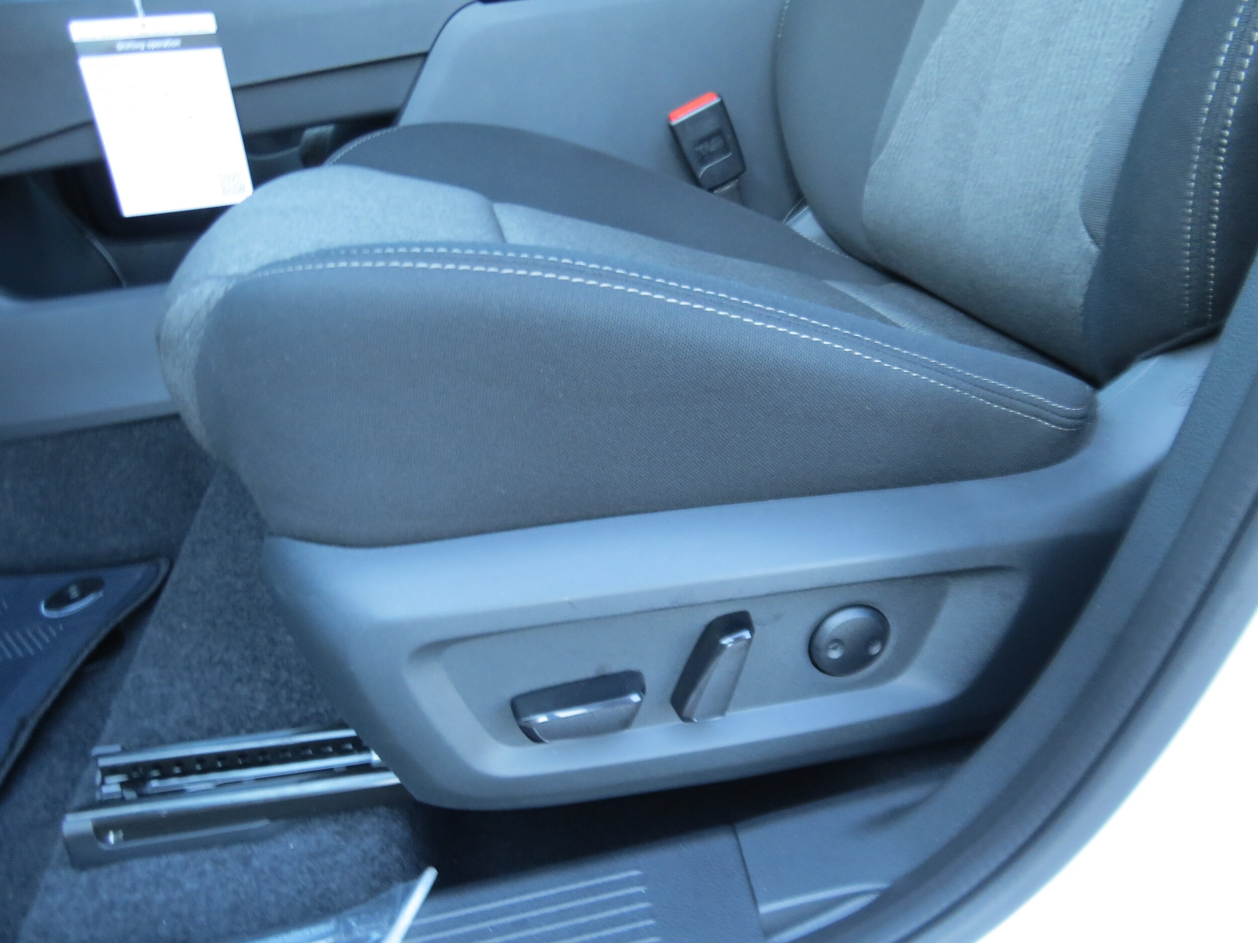 2026 Nissan Rogue SV Everest White Pearl Tricoat at Griffin Nissan