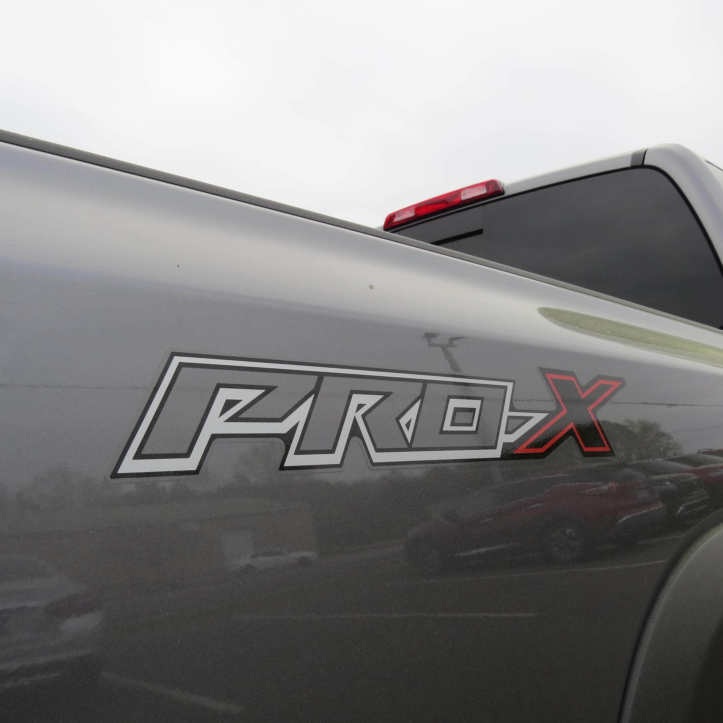 2025 Nissan Frontier PRO-X - 9