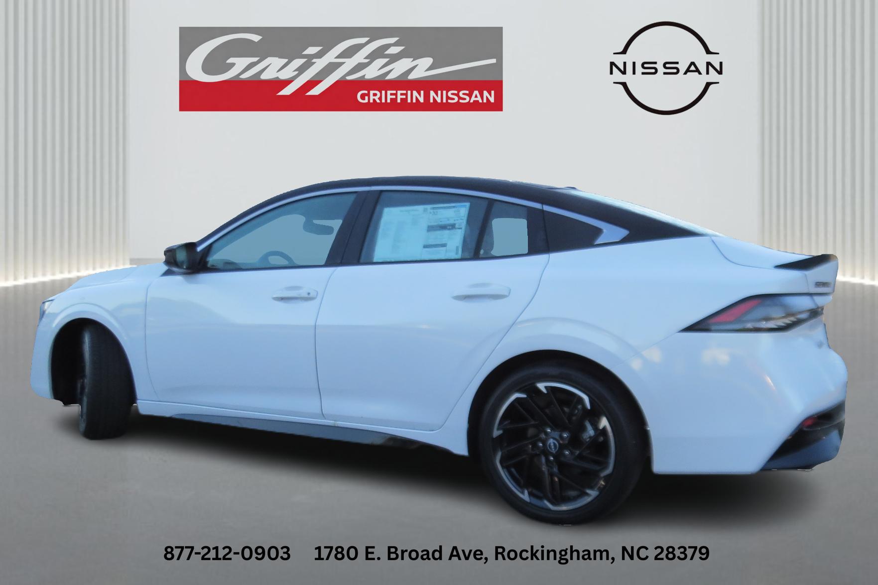 2026 Nissan Sentra SR Aspen White Tricoat/Super Black at Griffin Nissan