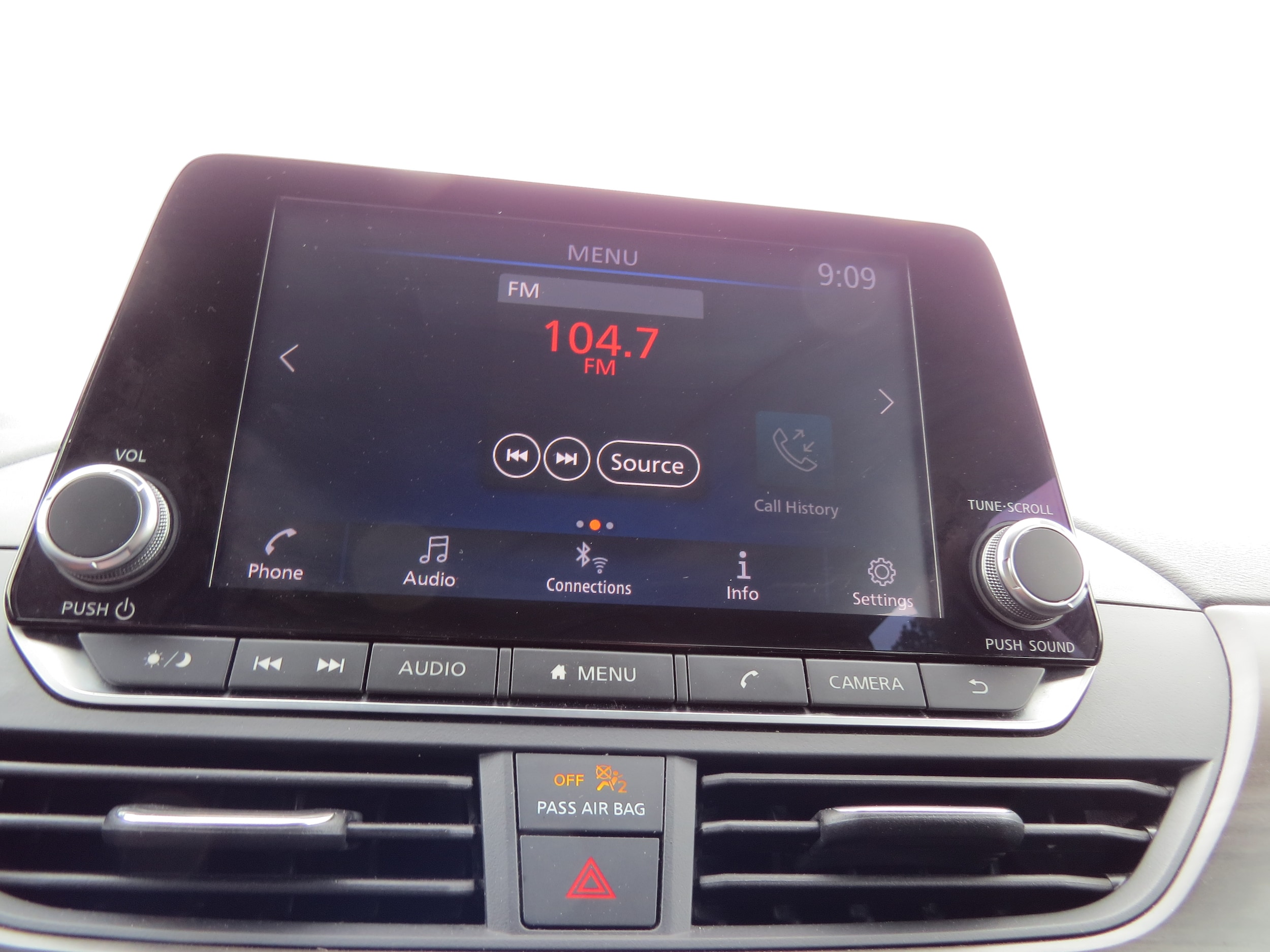 2024 Nissan Altima 2.5 SV Brilliant Silver Metallic at Griffin Nissan