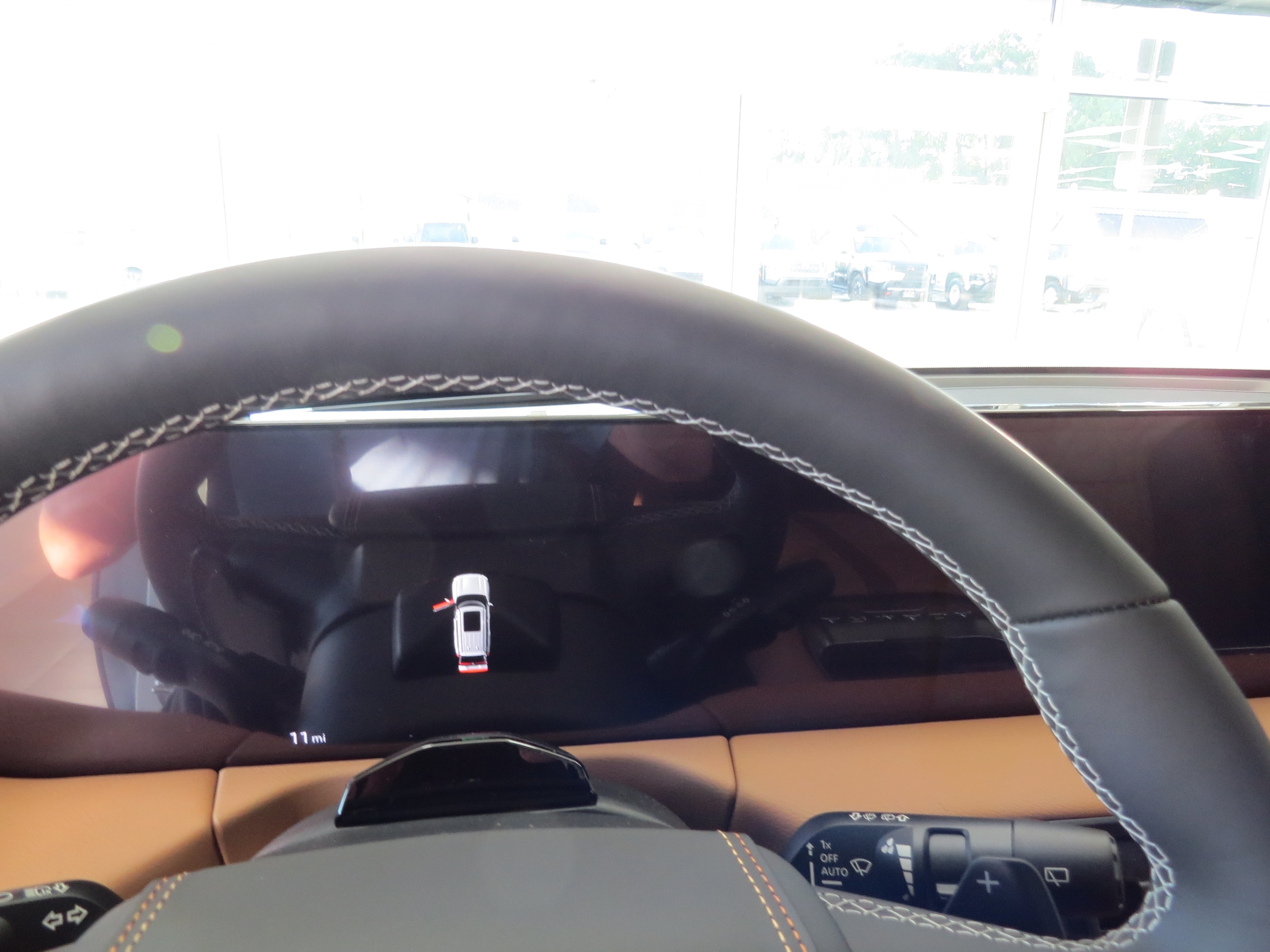 2025 Nissan Armada Platinum Reserve Everest White Pearl Tricoat/Super Black at Griffin Nissan