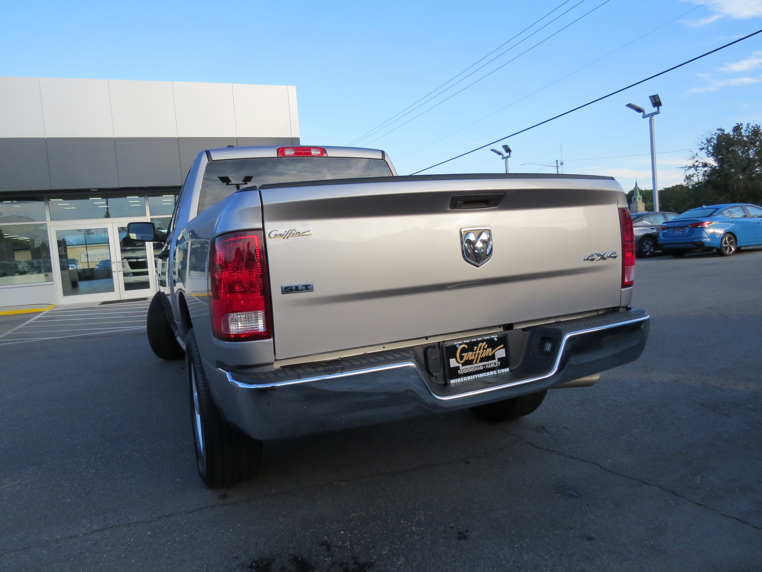 2024 Ram 1500 Classic SLT - 4