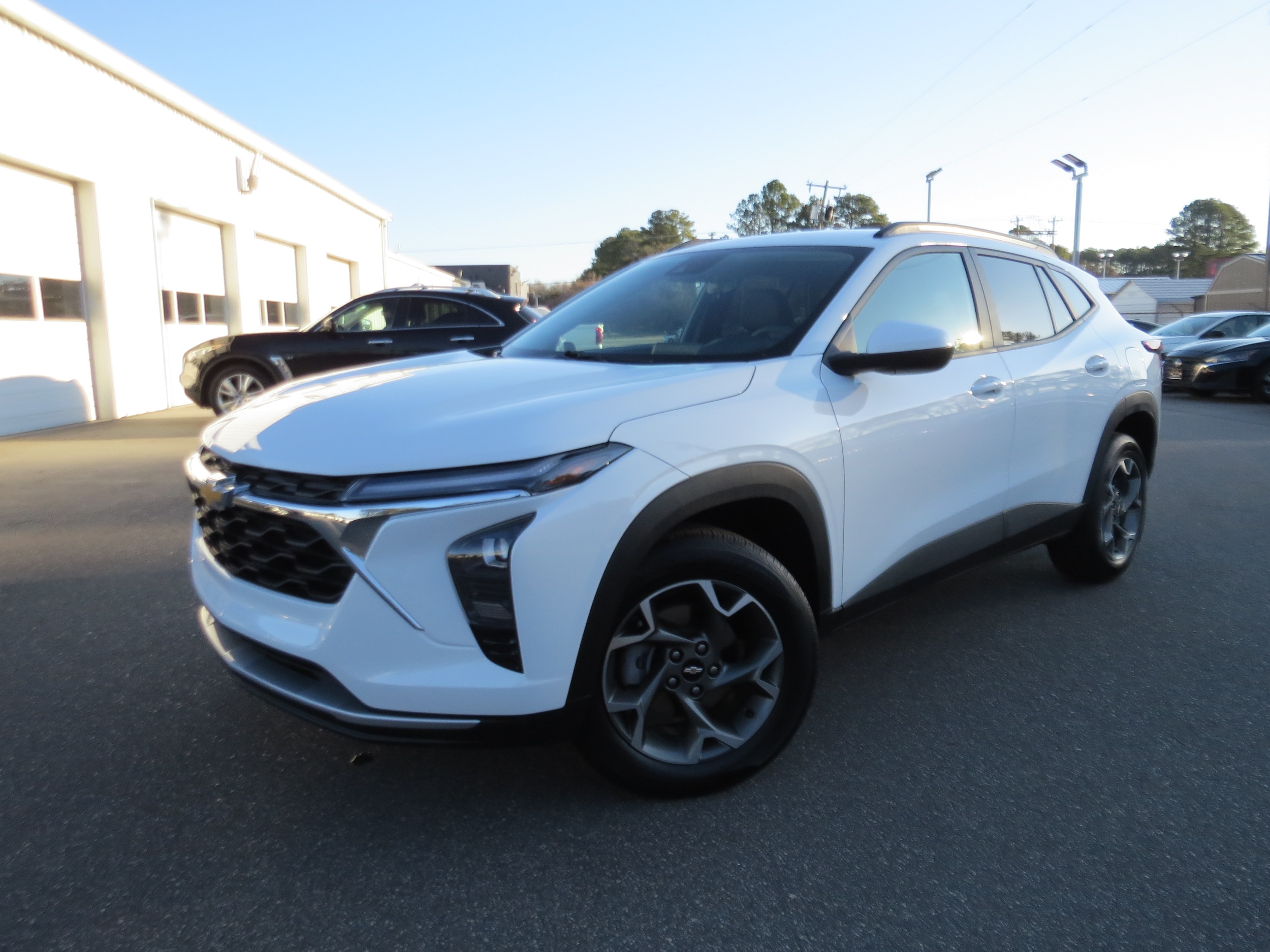 2025 Chevrolet Trax LT - 9