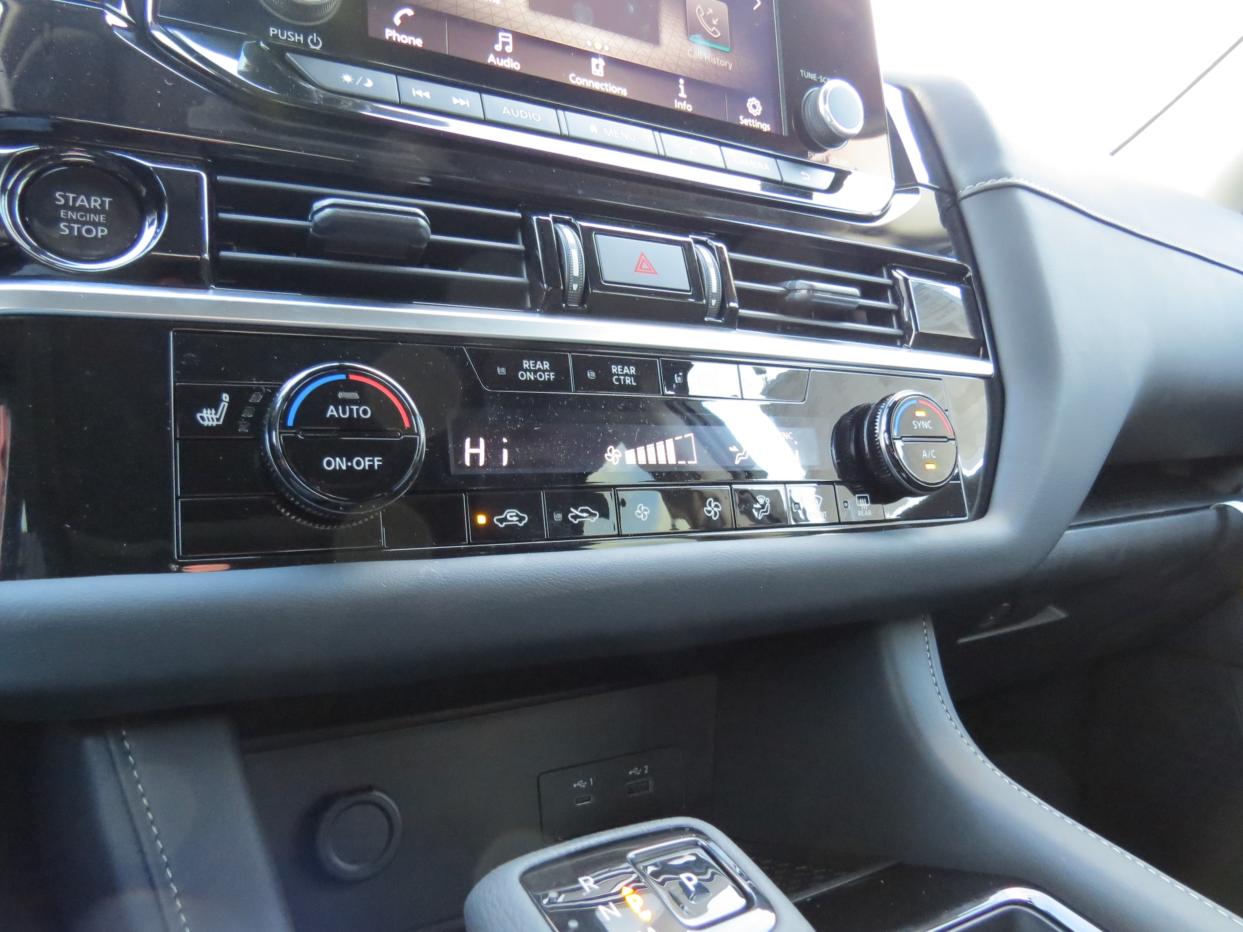 2025 Nissan Pathfinder SV Everest White Pearl Tricoat at Griffin Nissan