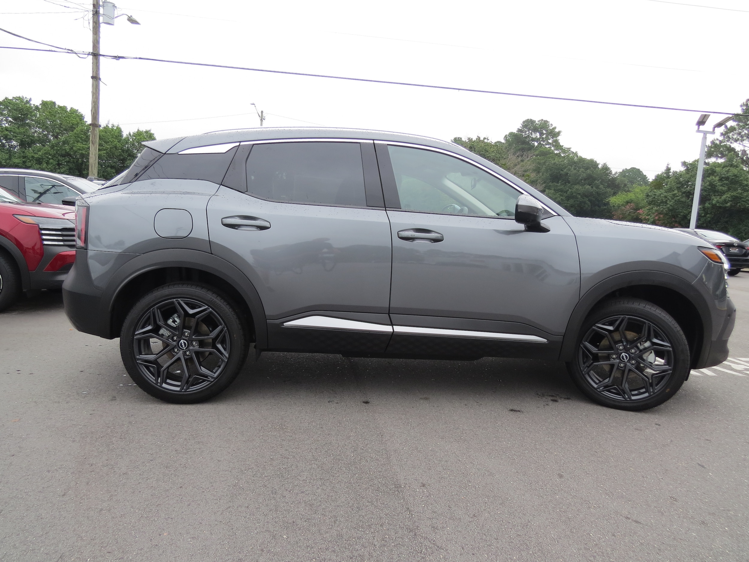 2025 Nissan Kicks SR - 6