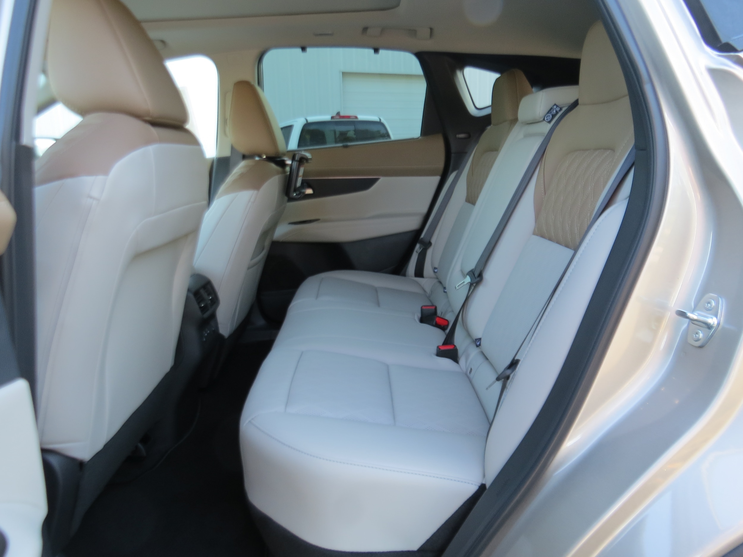 2026 Nissan Murano Platinum Champagne Silver at Griffin Nissan