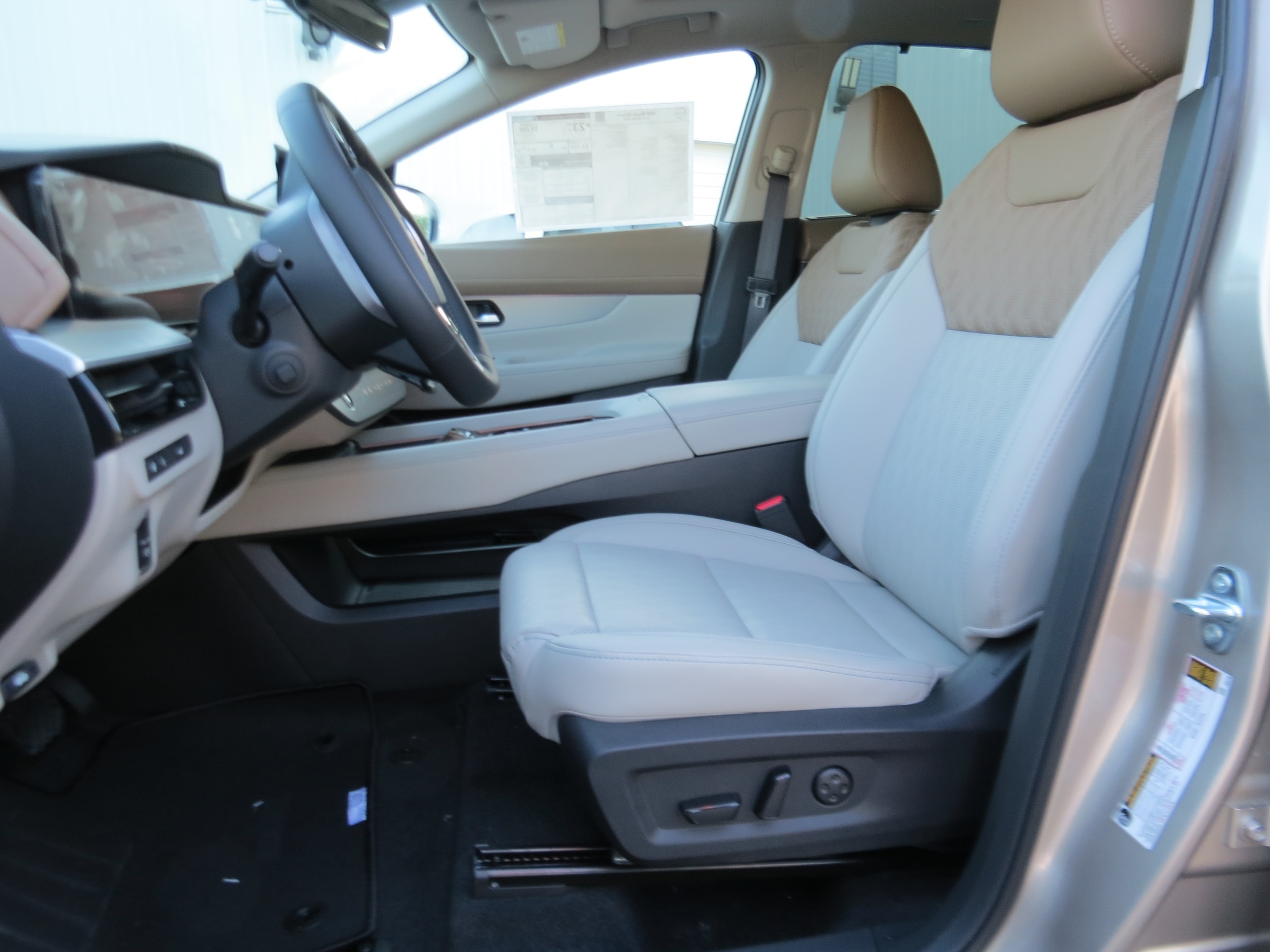 2026 Nissan Murano Platinum Champagne Silver at Griffin Nissan
