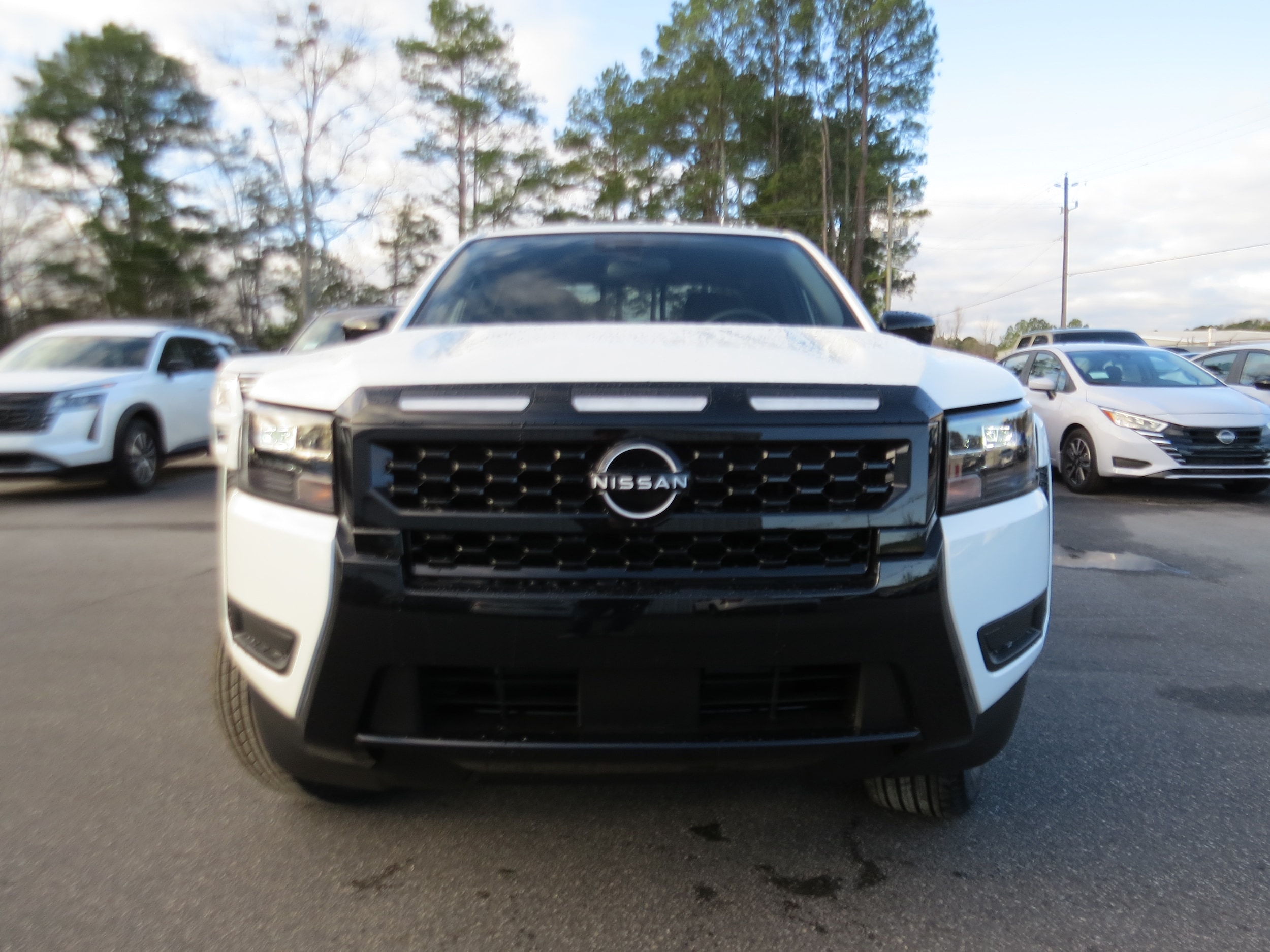 2026 Nissan Frontier SV - 8