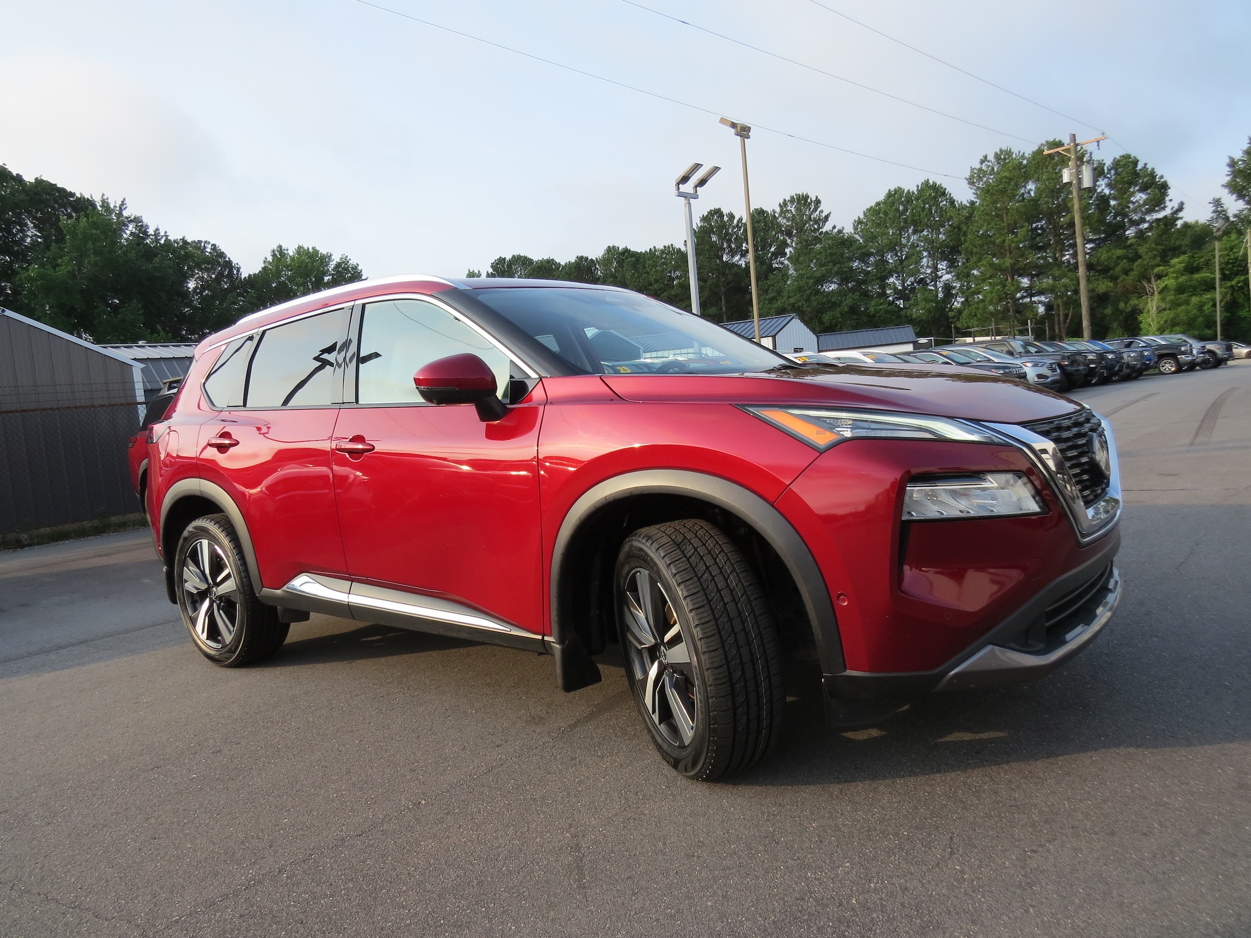 2023 Nissan Rogue SL - 6