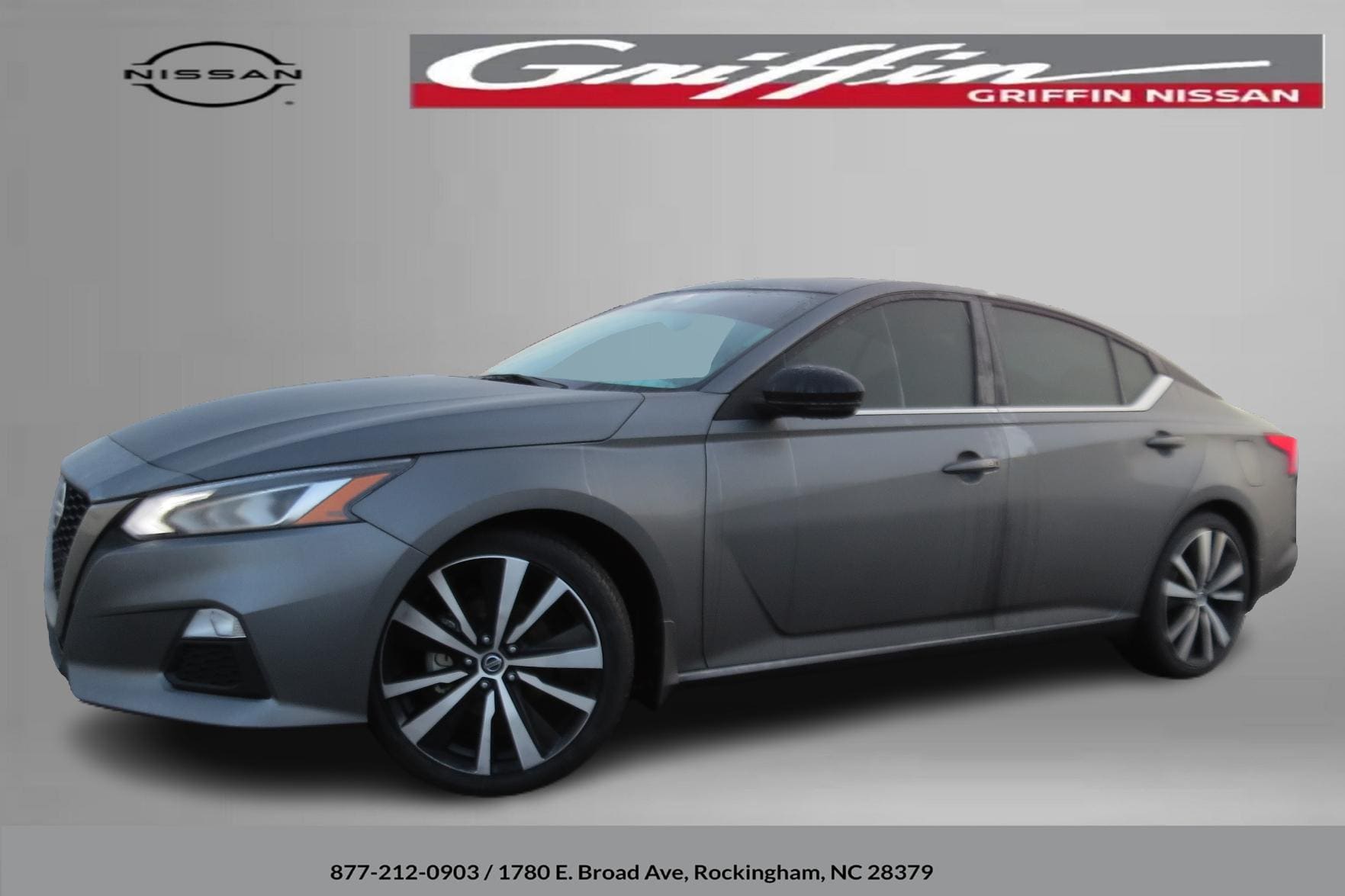 2021 Nissan Altima SR's photo