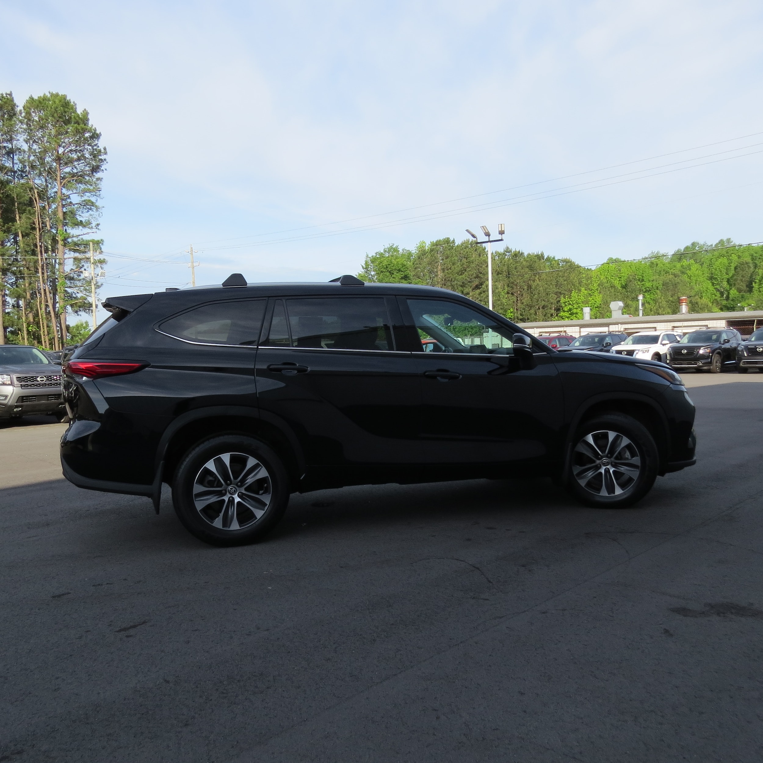 2022 Toyota Highlander XLE Black at Stokes Toyota Hilton Head