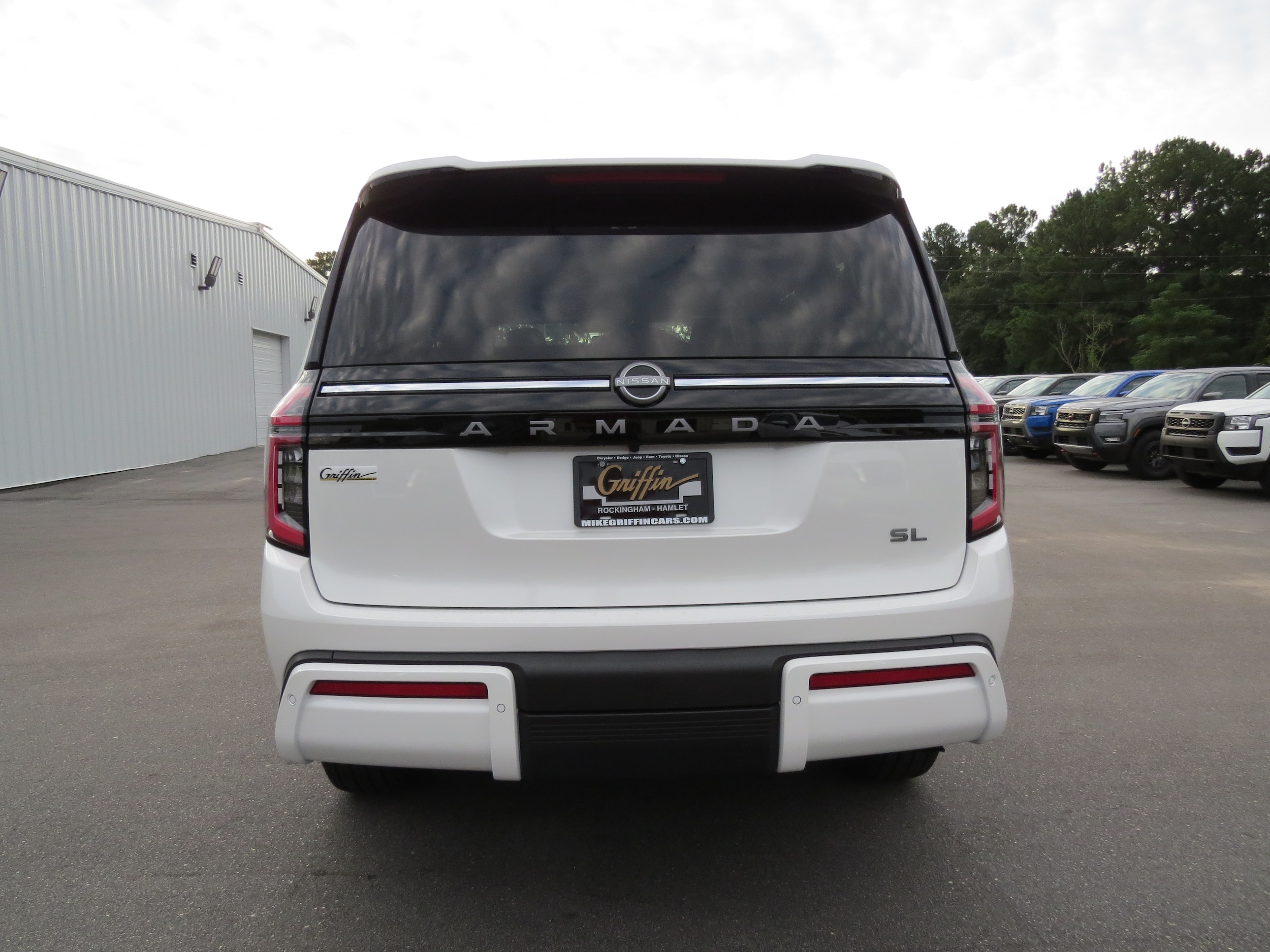 2025 Nissan Armada SL - 4