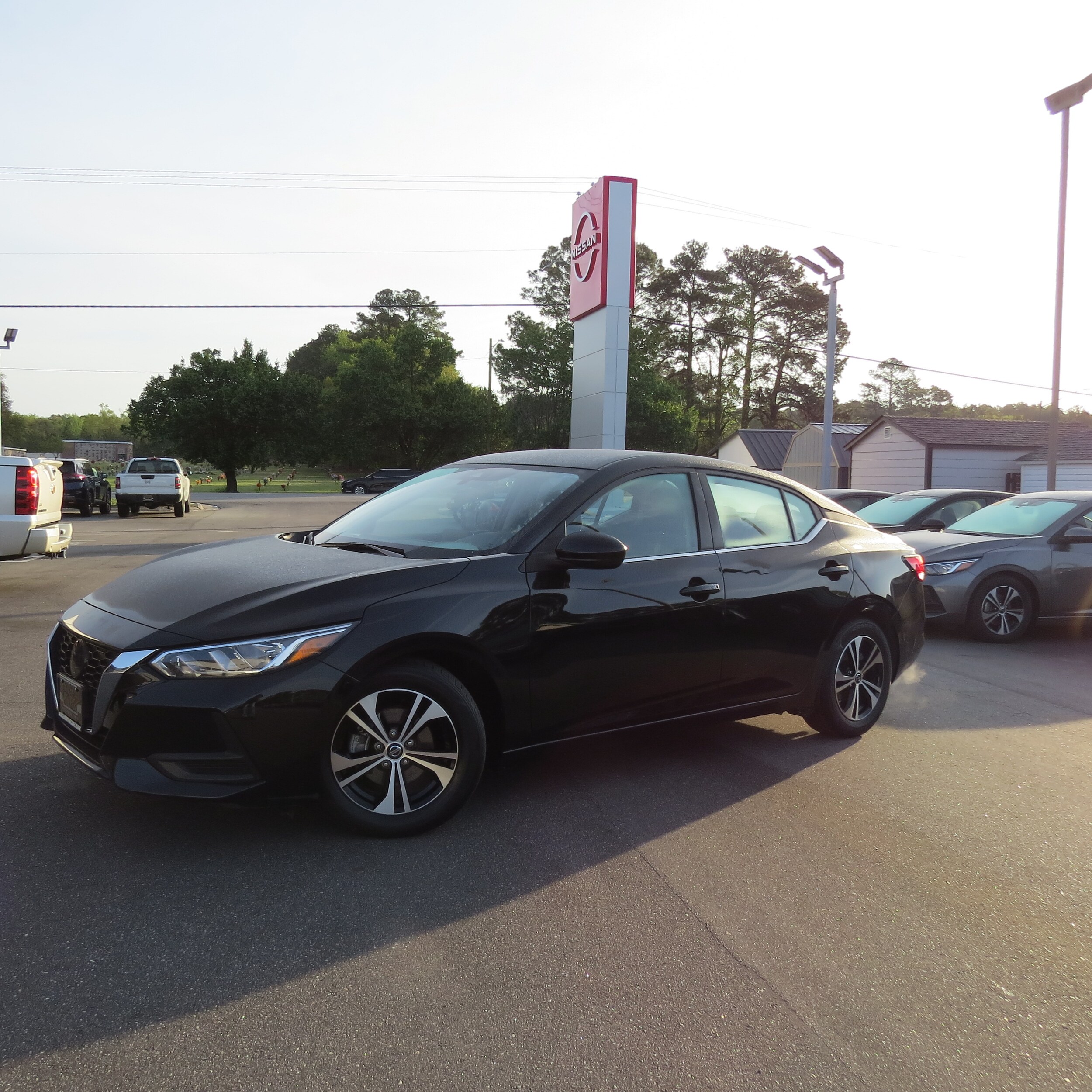 2022 Nissan Sentra SV photo 2