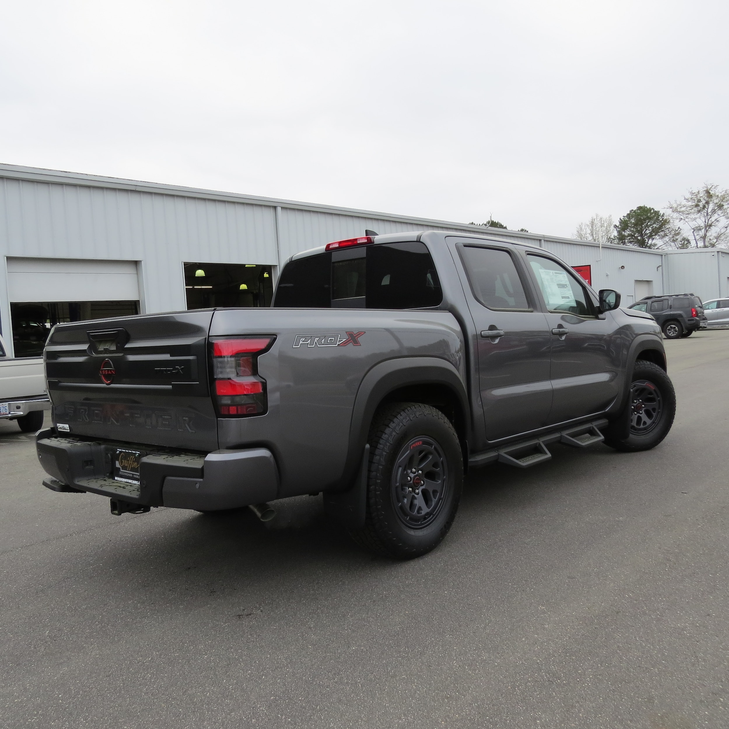 2025 Nissan Frontier PRO-X - 5