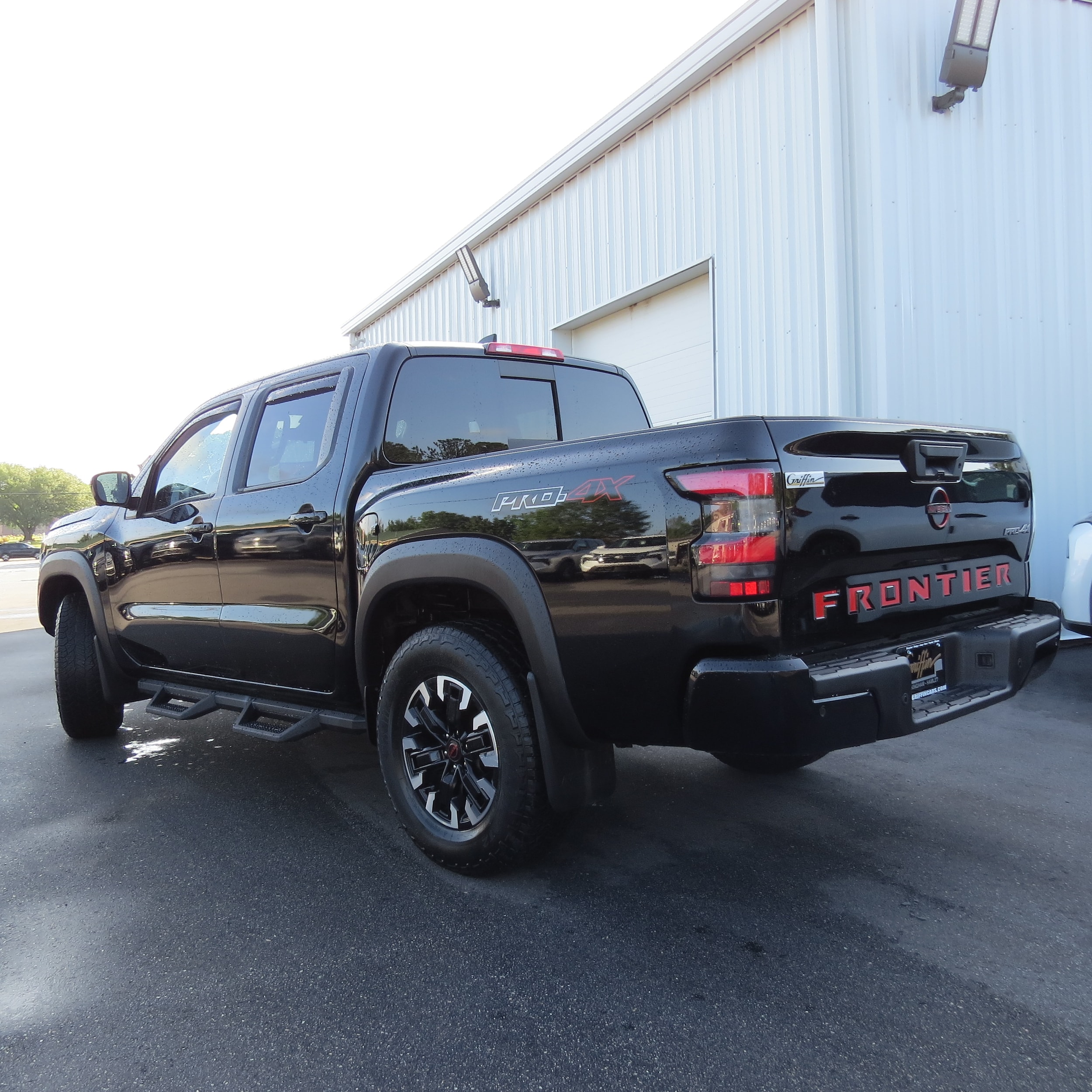 2023 Nissan Frontier PRO-4X - 3