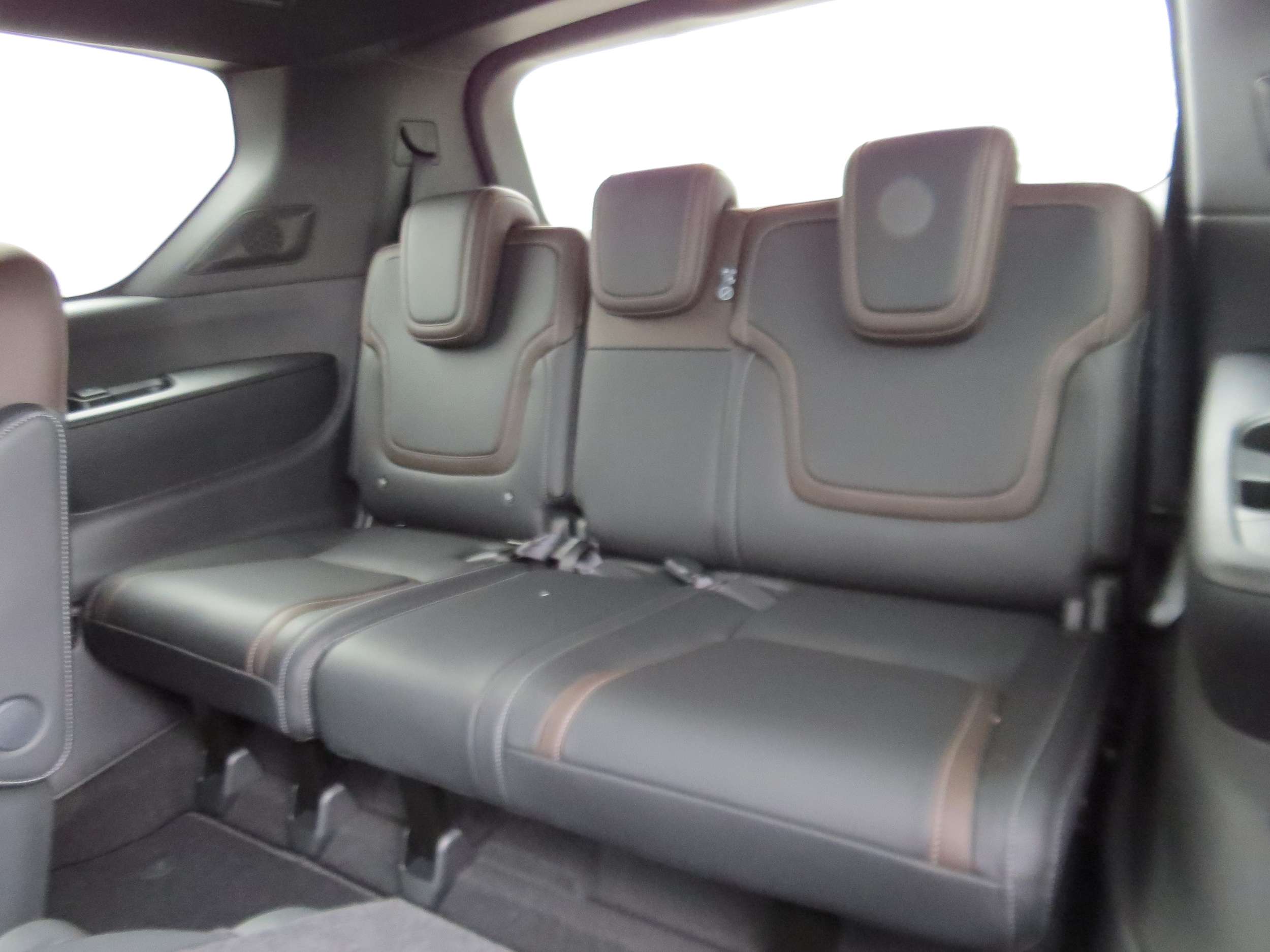 2026 Nissan Armada SL - 10