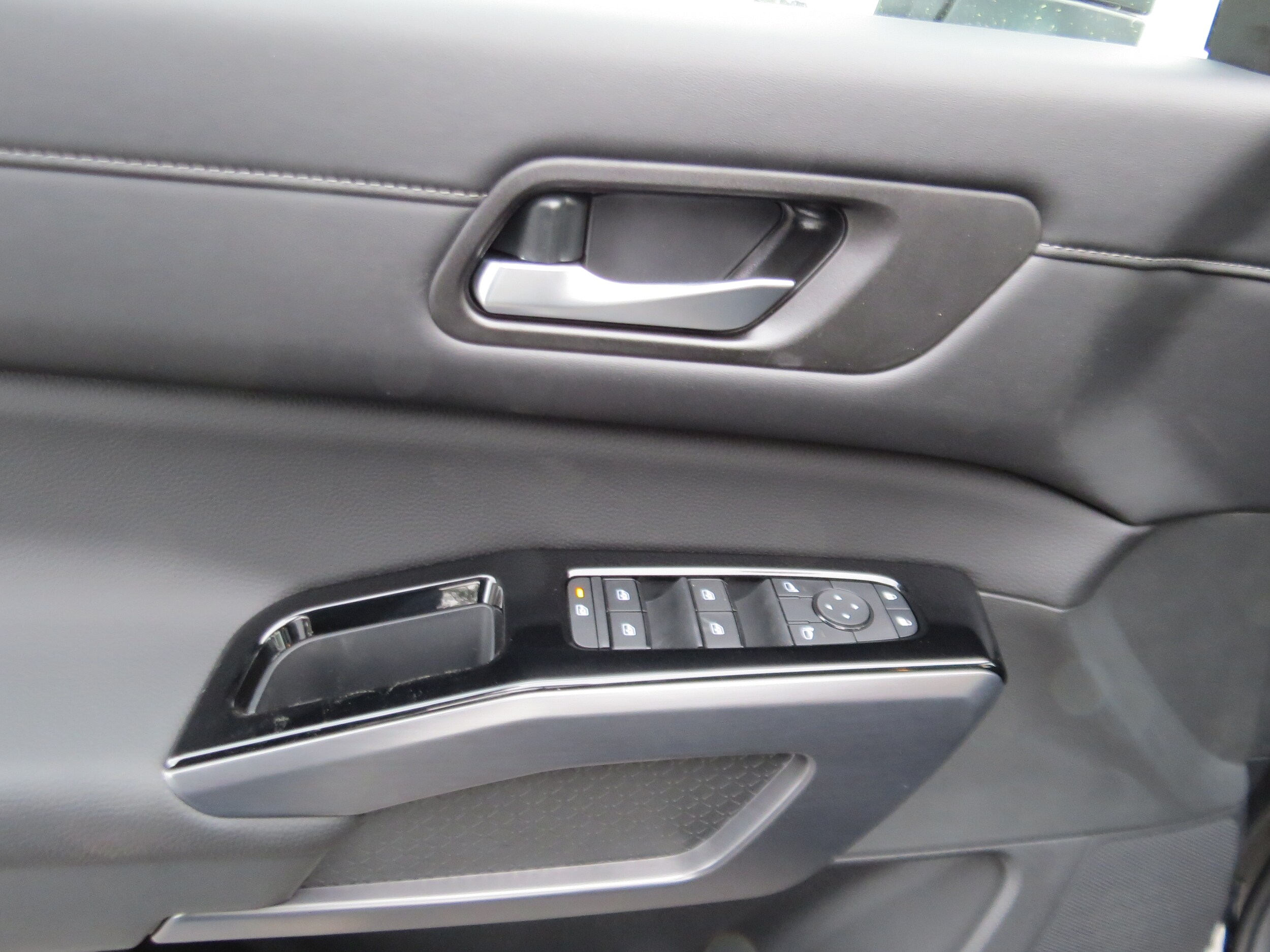2026 Nissan Pathfinder SL Super Black at Griffin Nissan