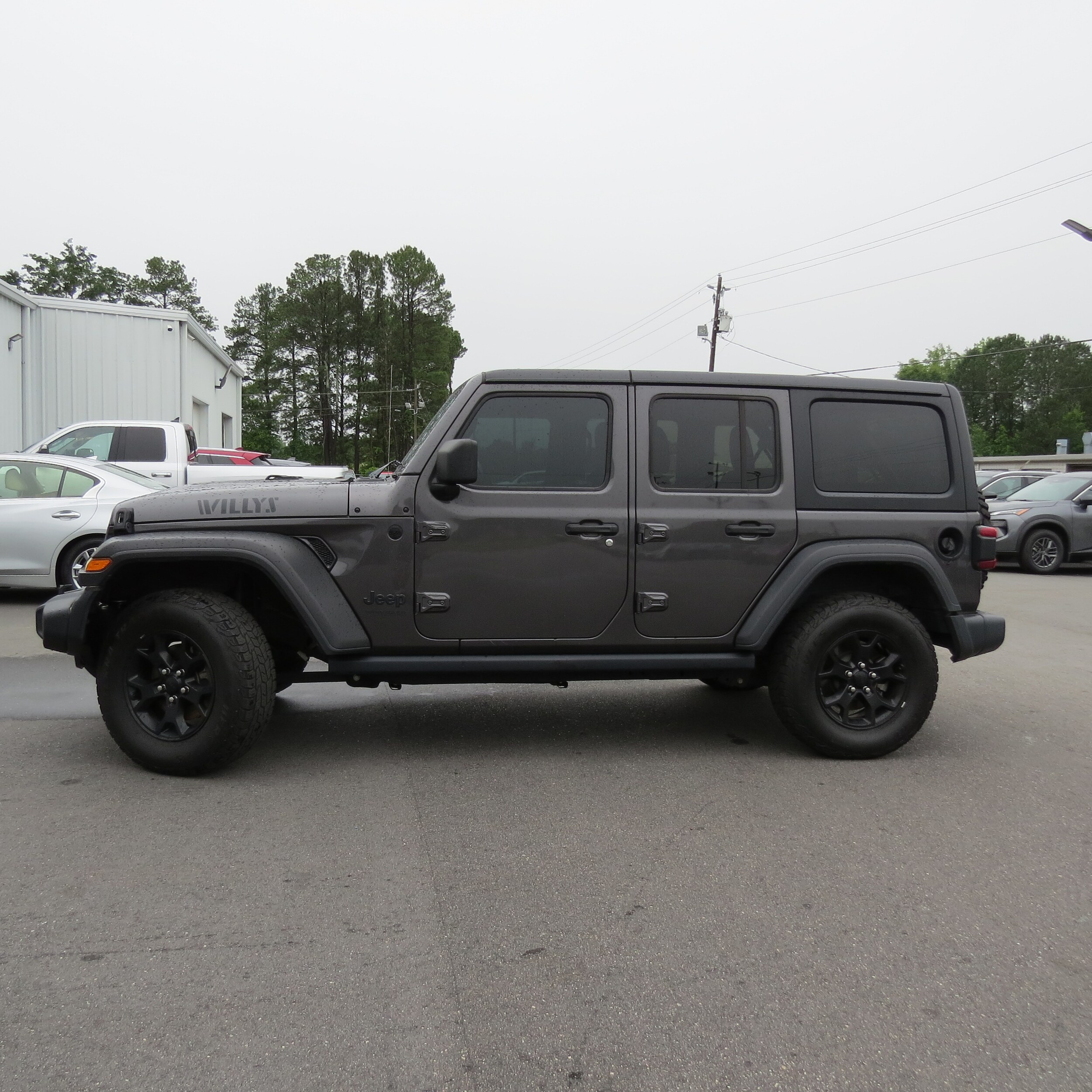 2020 Jeep Wrangler Unlimited Willys photo 3