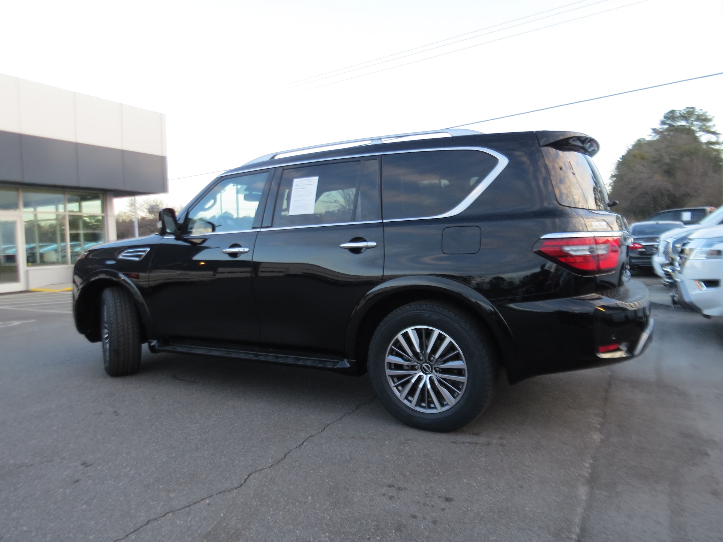 2024 Nissan Armada SL - 3