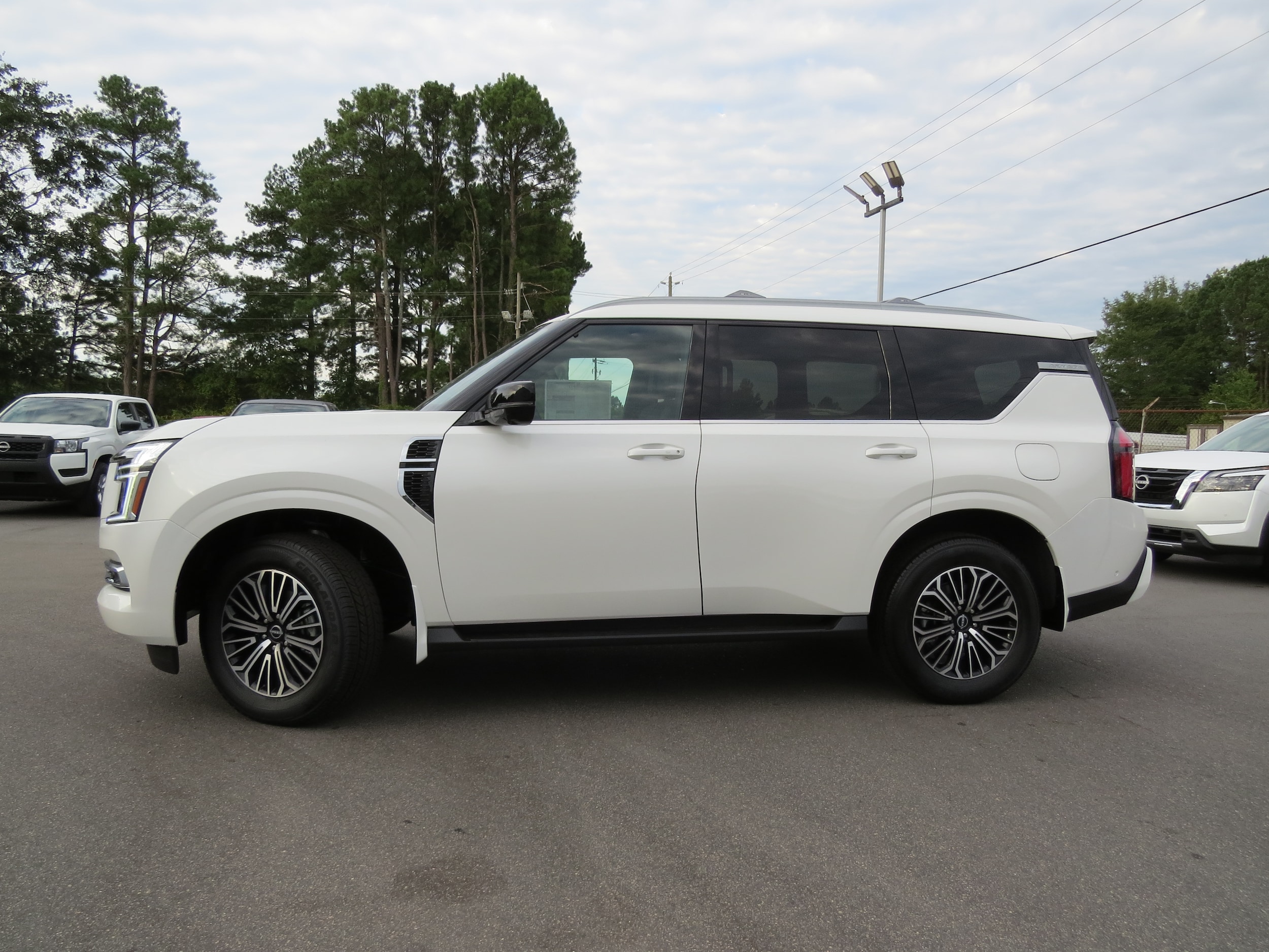 2025 Nissan Armada SL - 2