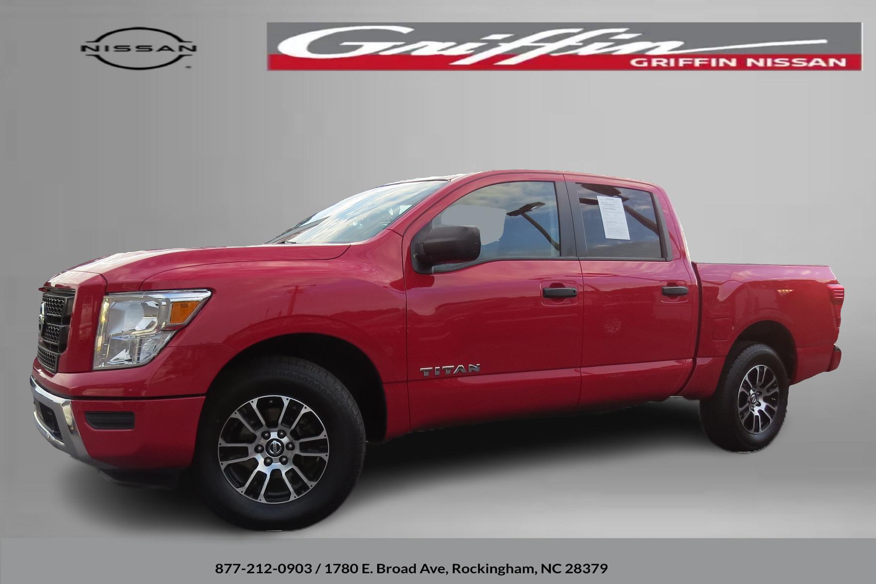 2022 Nissan Titan Crew Cab Pickup 