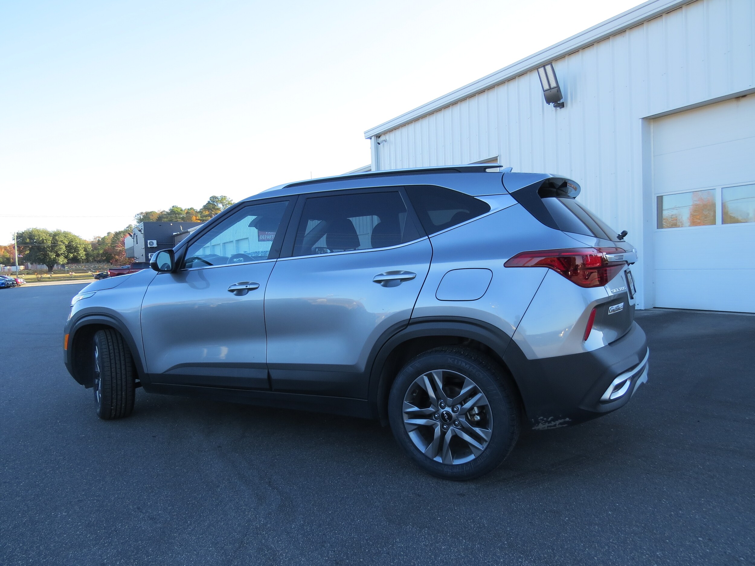 2023 Kia Seltos S Nightfall Edition photo 4