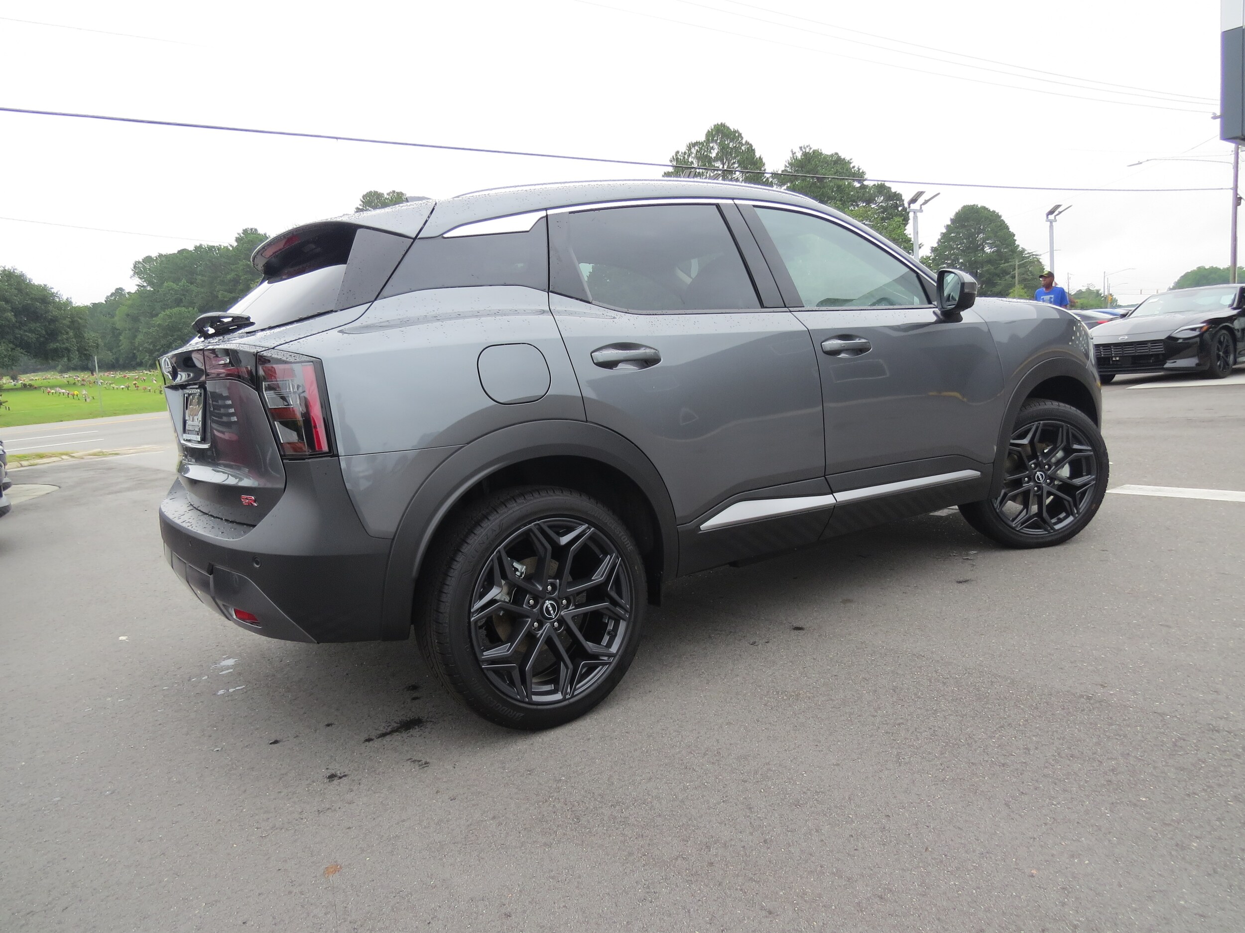 2025 Nissan Kicks SR - 5