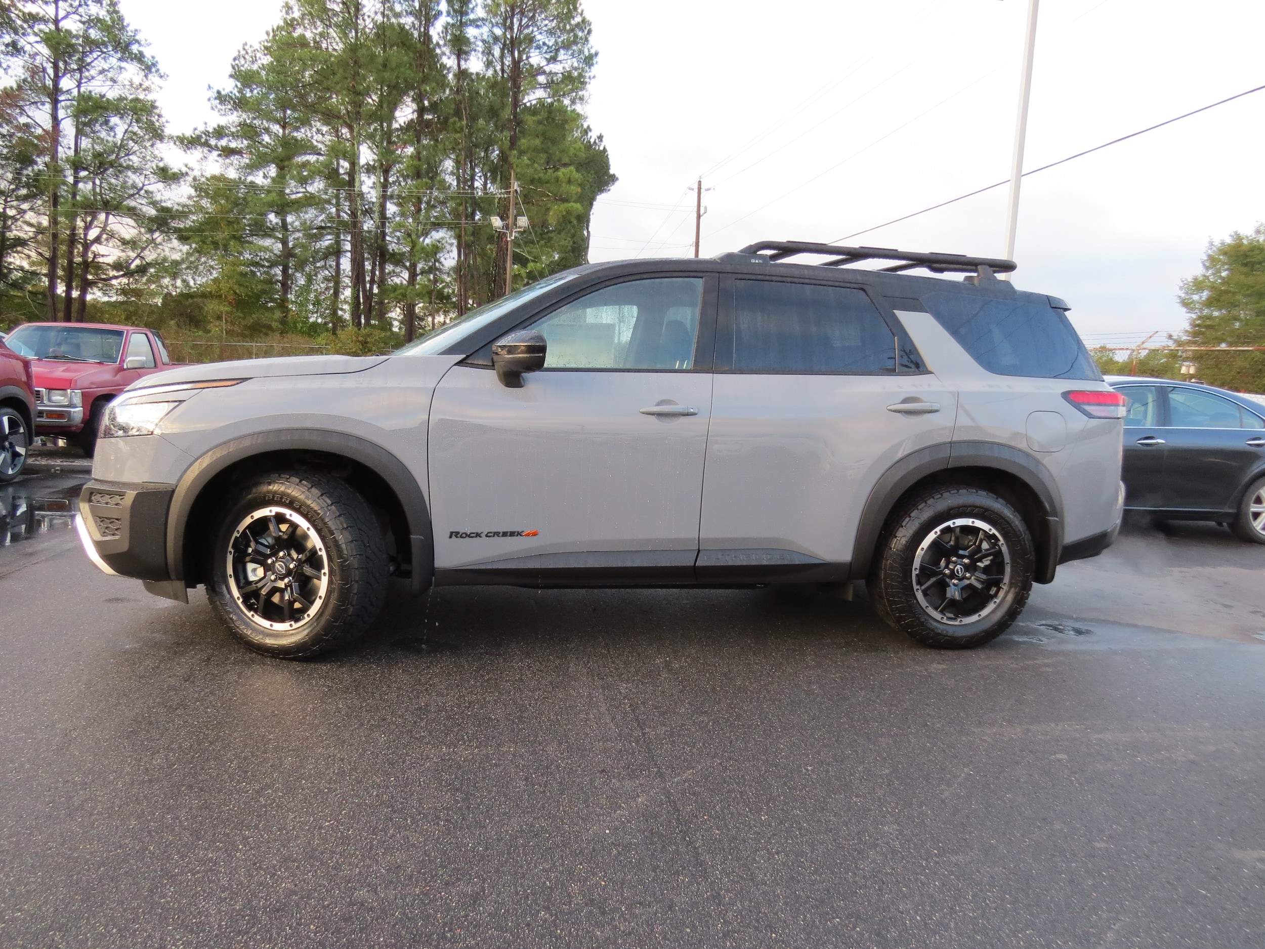 2025 Nissan Pathfinder Rock Creek Two-Tone Boulder Gray Pearl   Super Black at Griffin Nissan